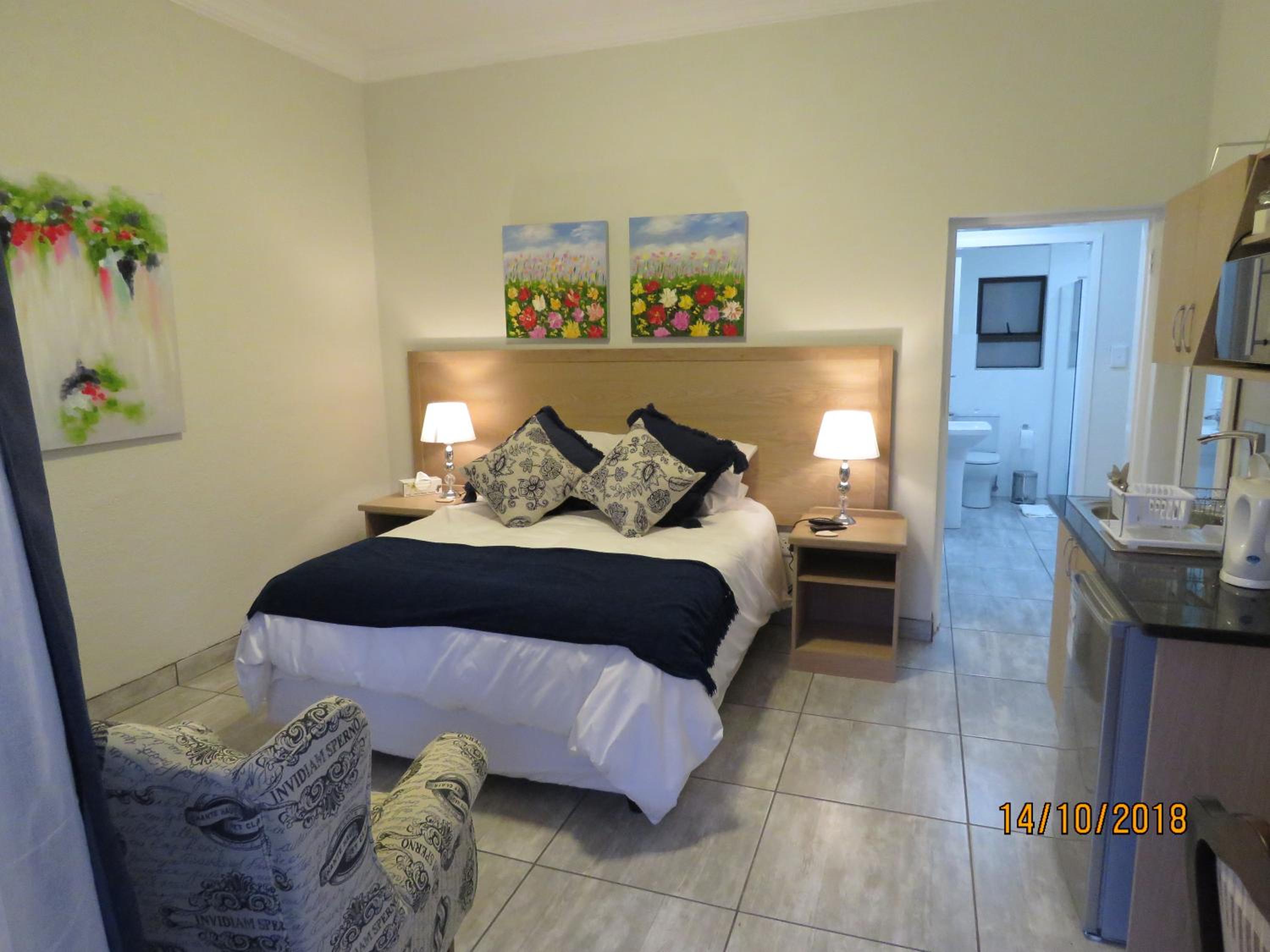 Apartment photo 2