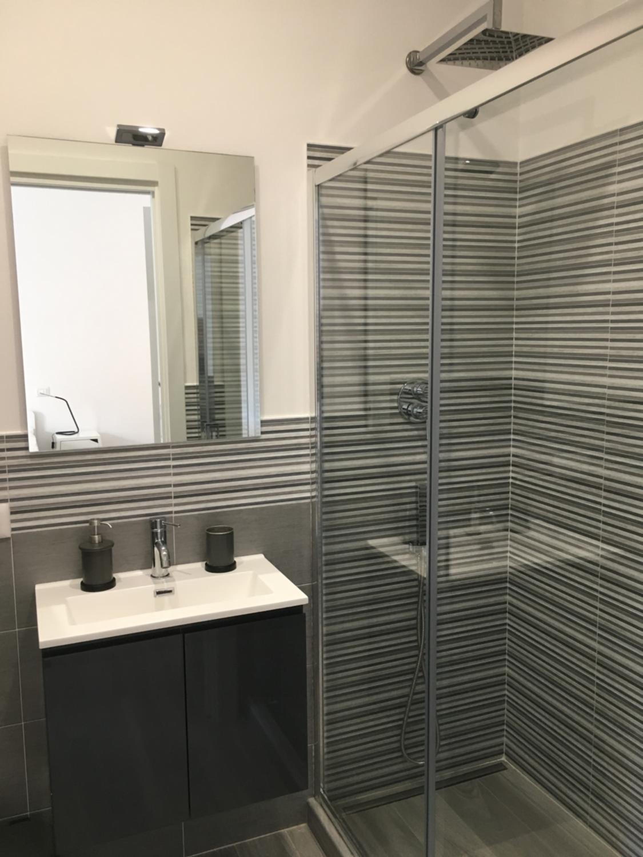 Double or Twin Room - Photo 3