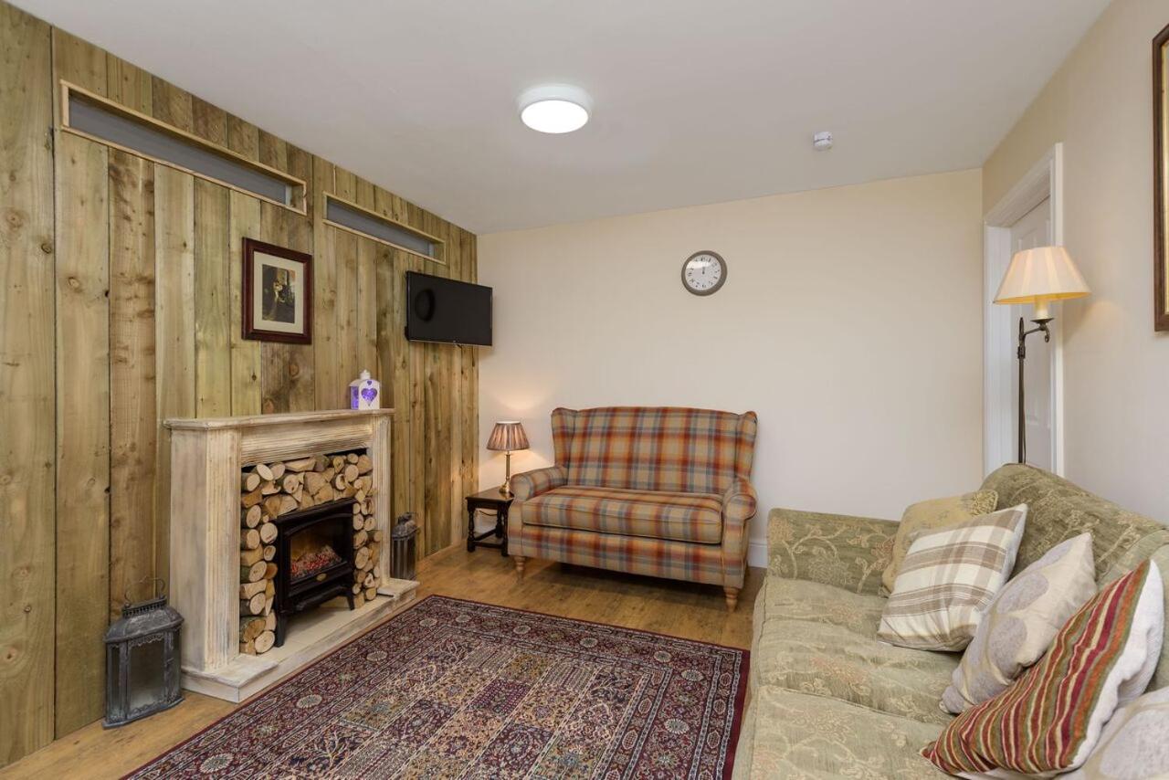 Apartment - Ground Floor photo 2
