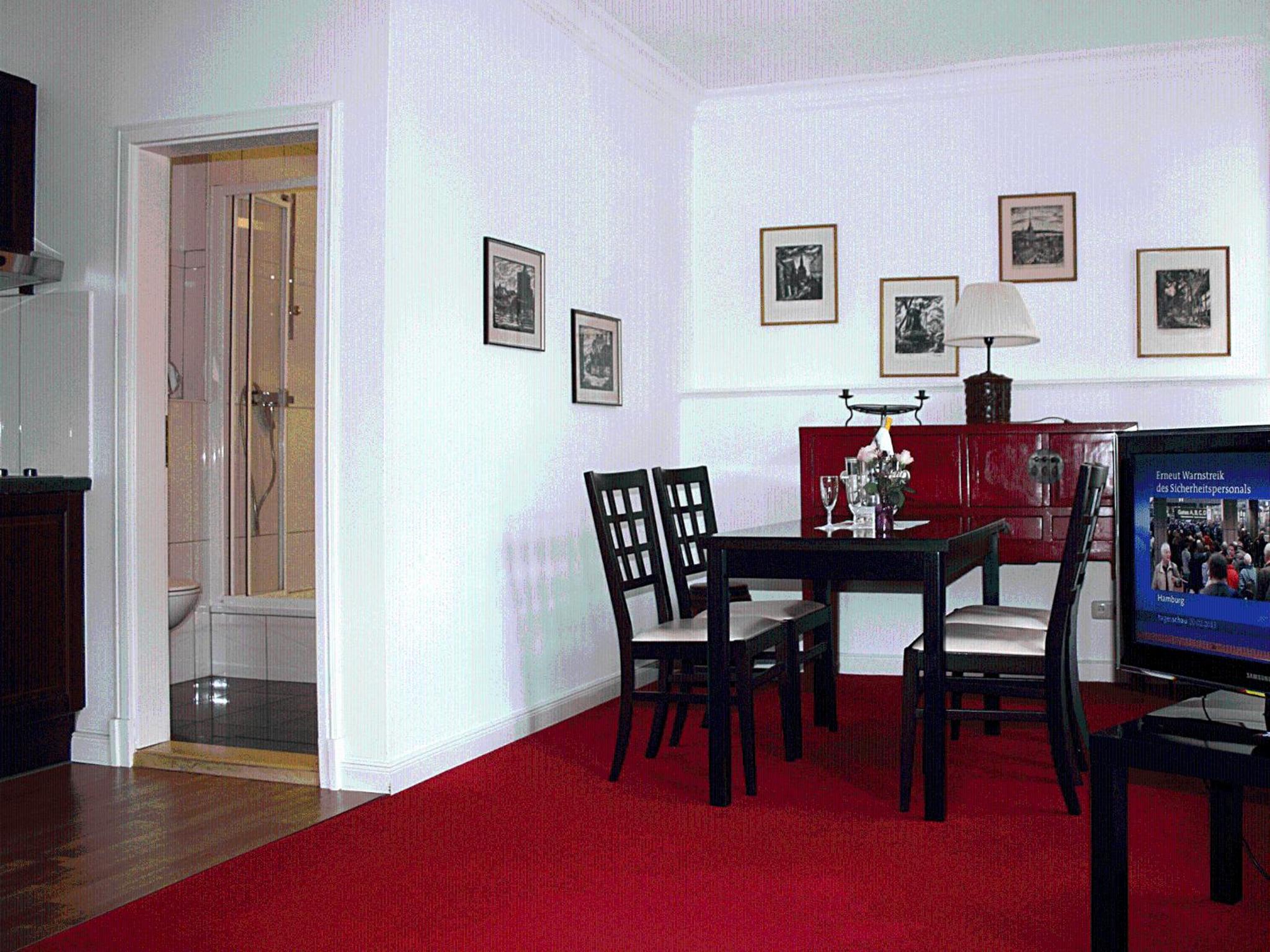 Comfort Apartment - Photo 8