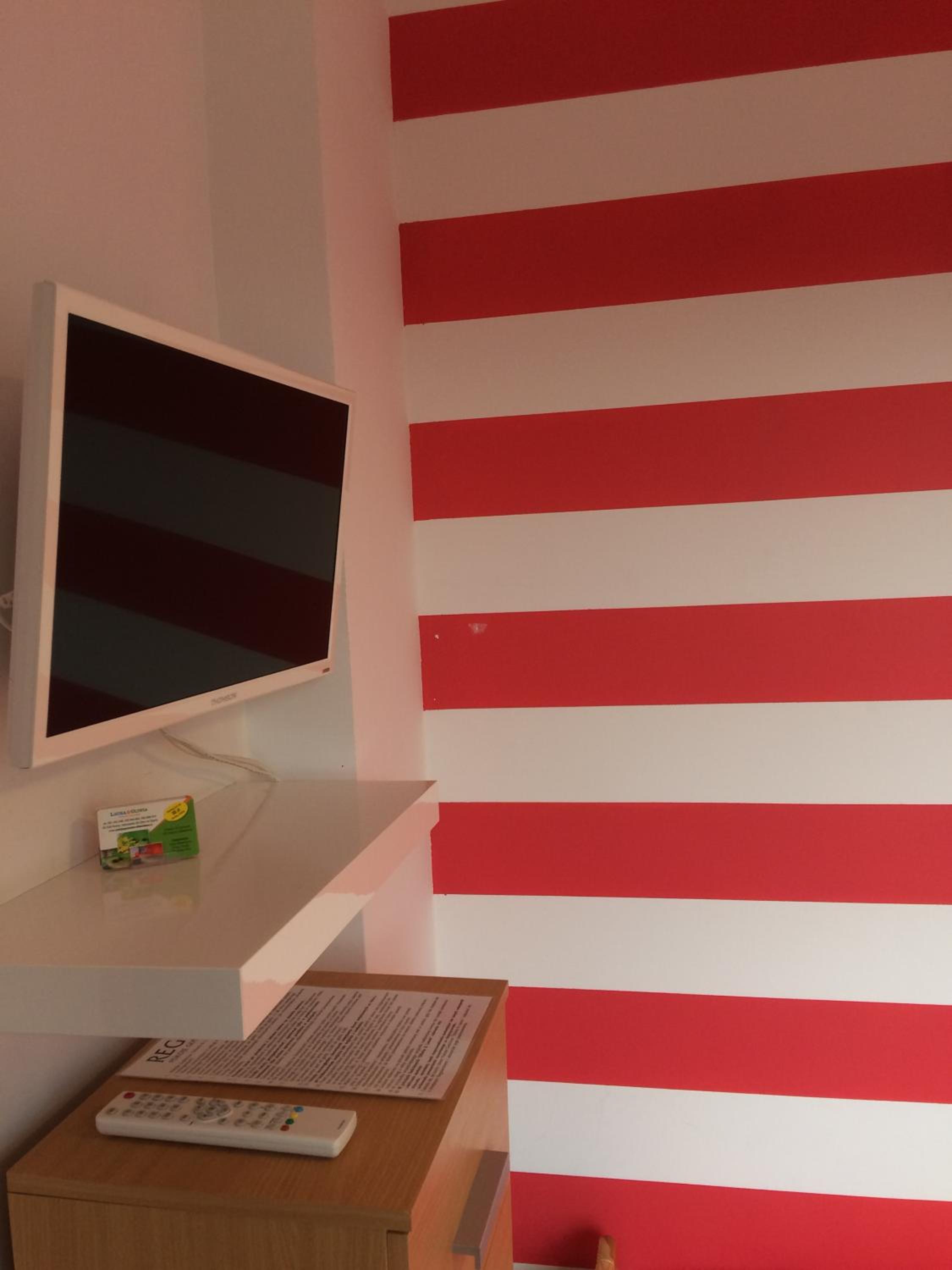 Small Double Room - Photo 2