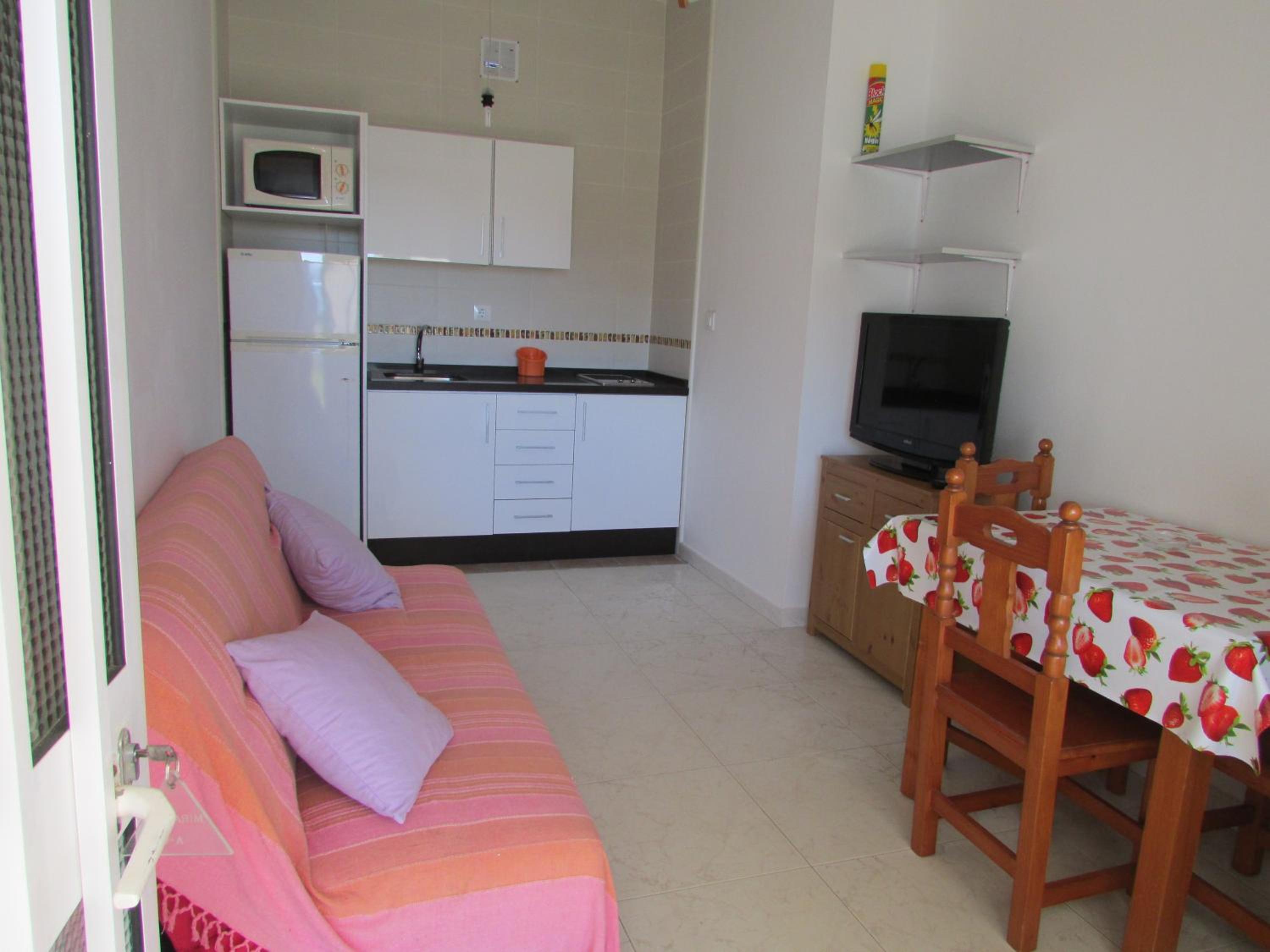 One bedroom apartment (2-3 Adults) photo 3