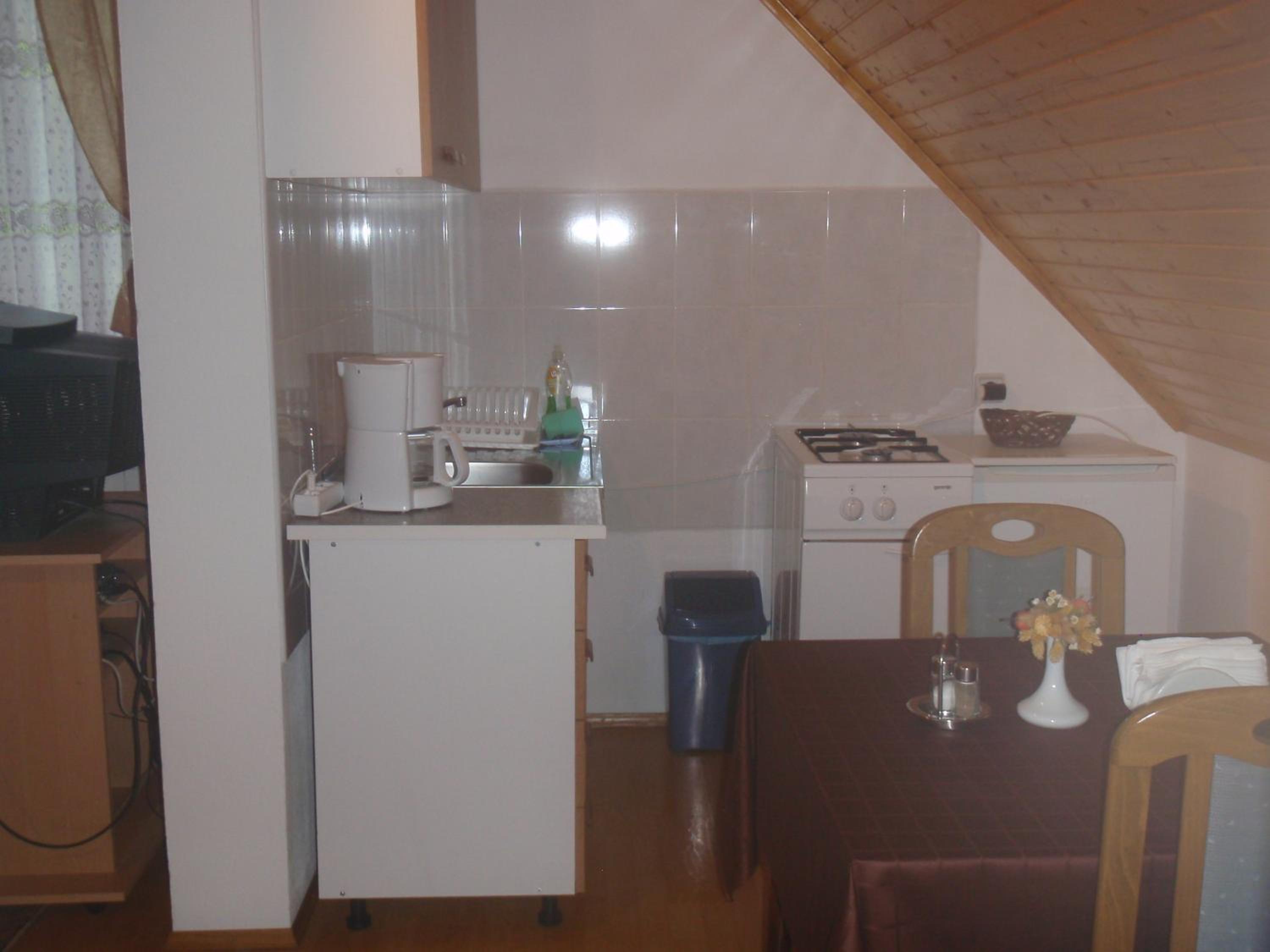 Studio (2 Adults) - Photo 1