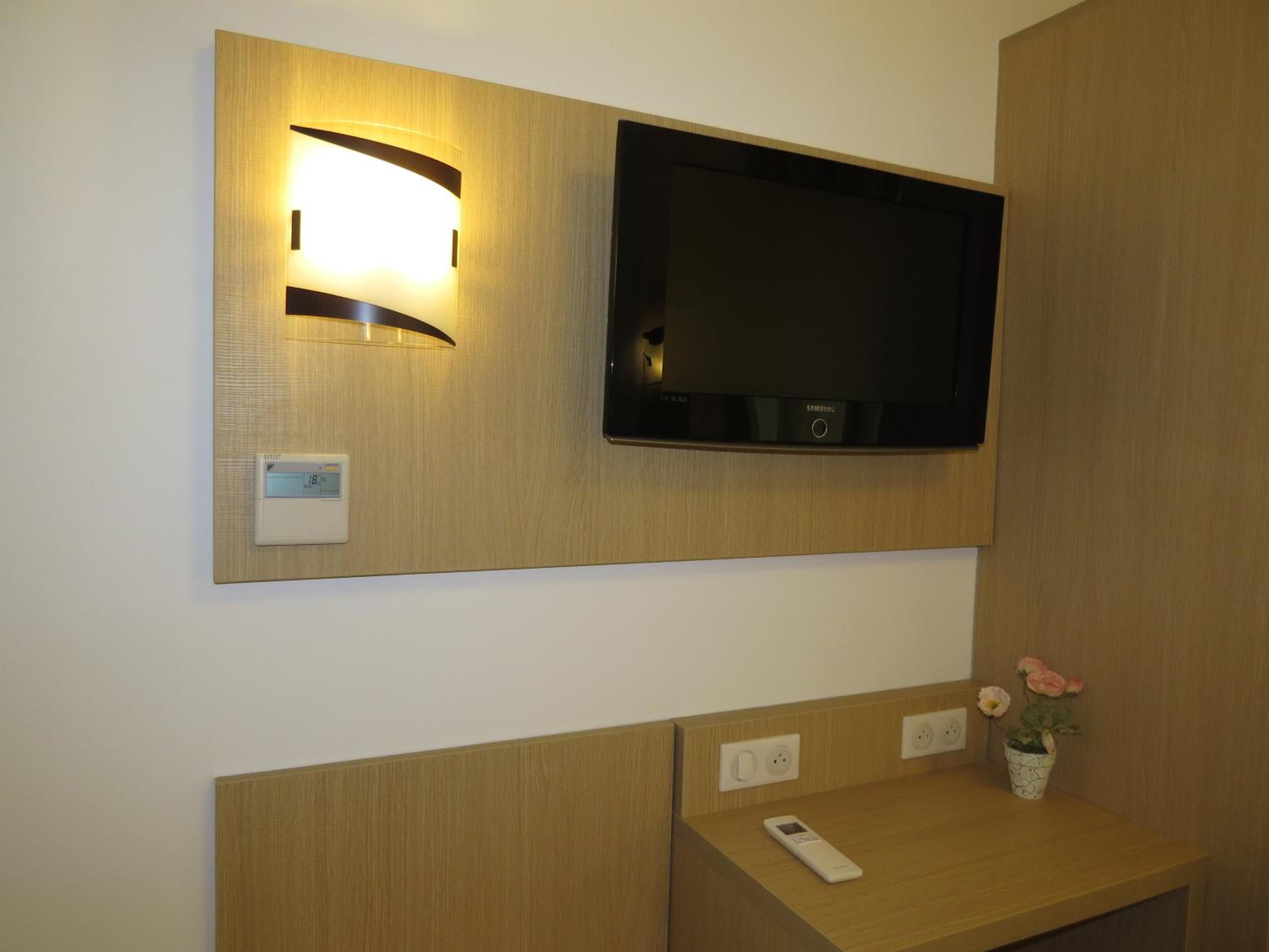 Double Room with Street View photo 1