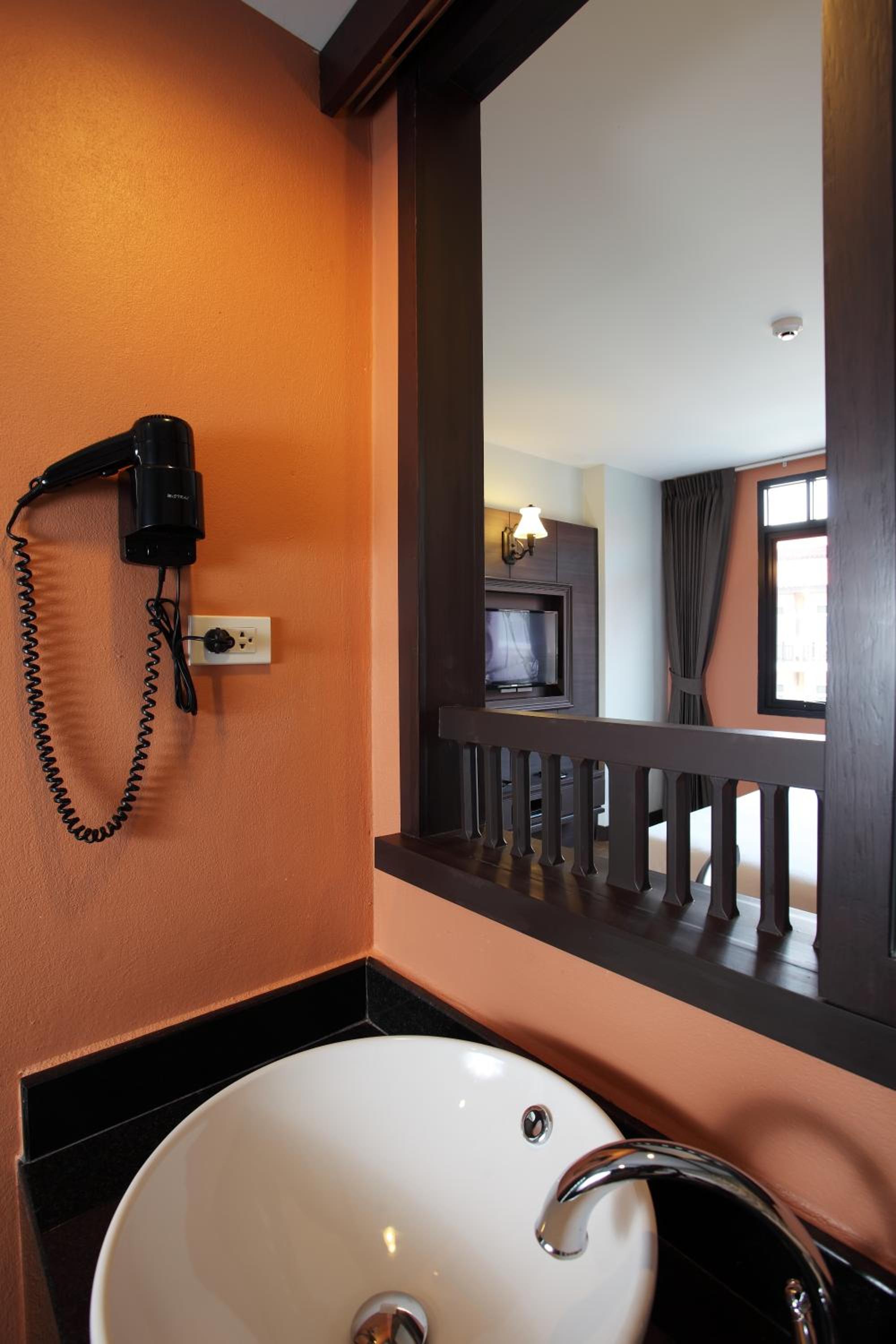 Premier Twin Room photo 3