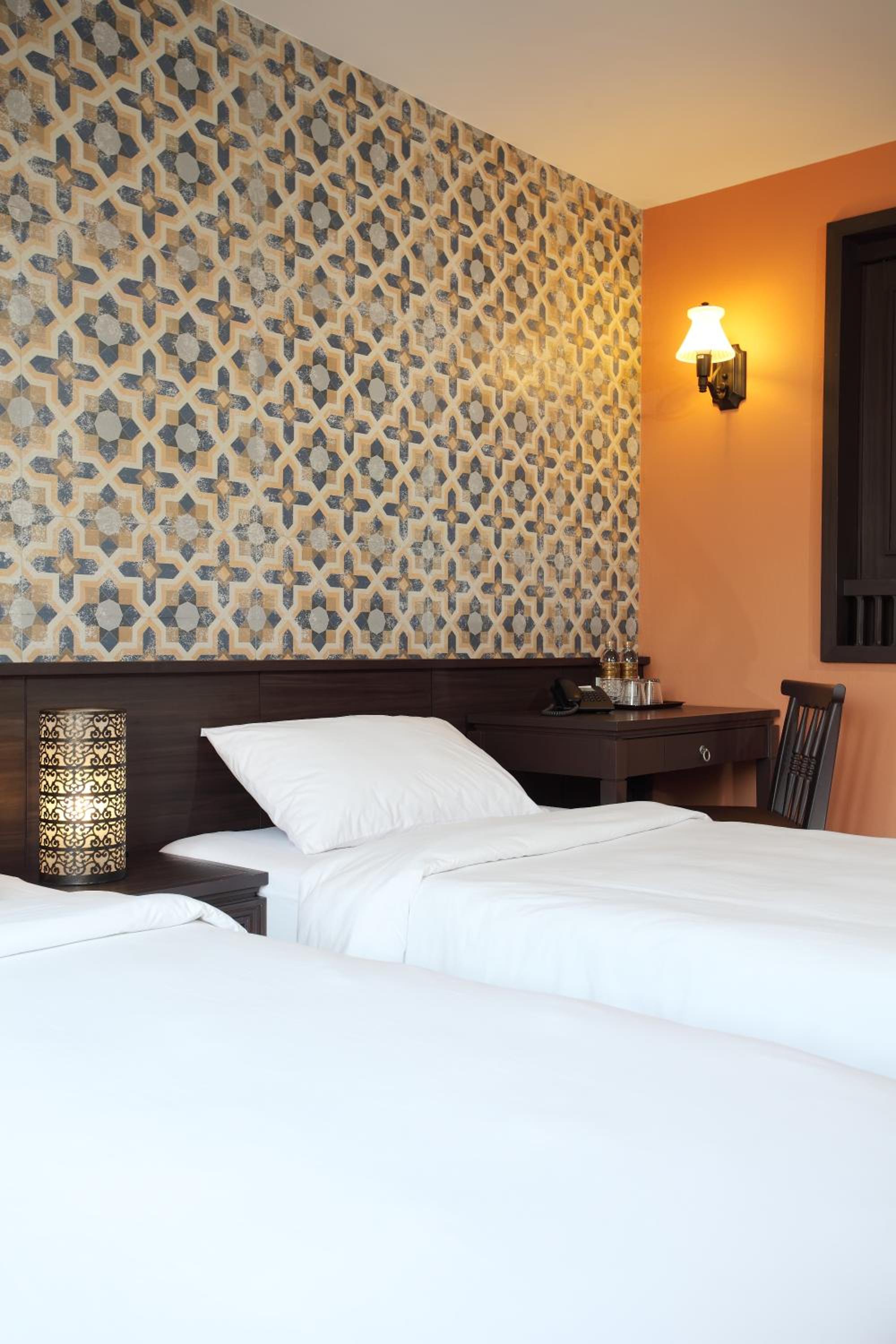 Premier Twin Room photo 2