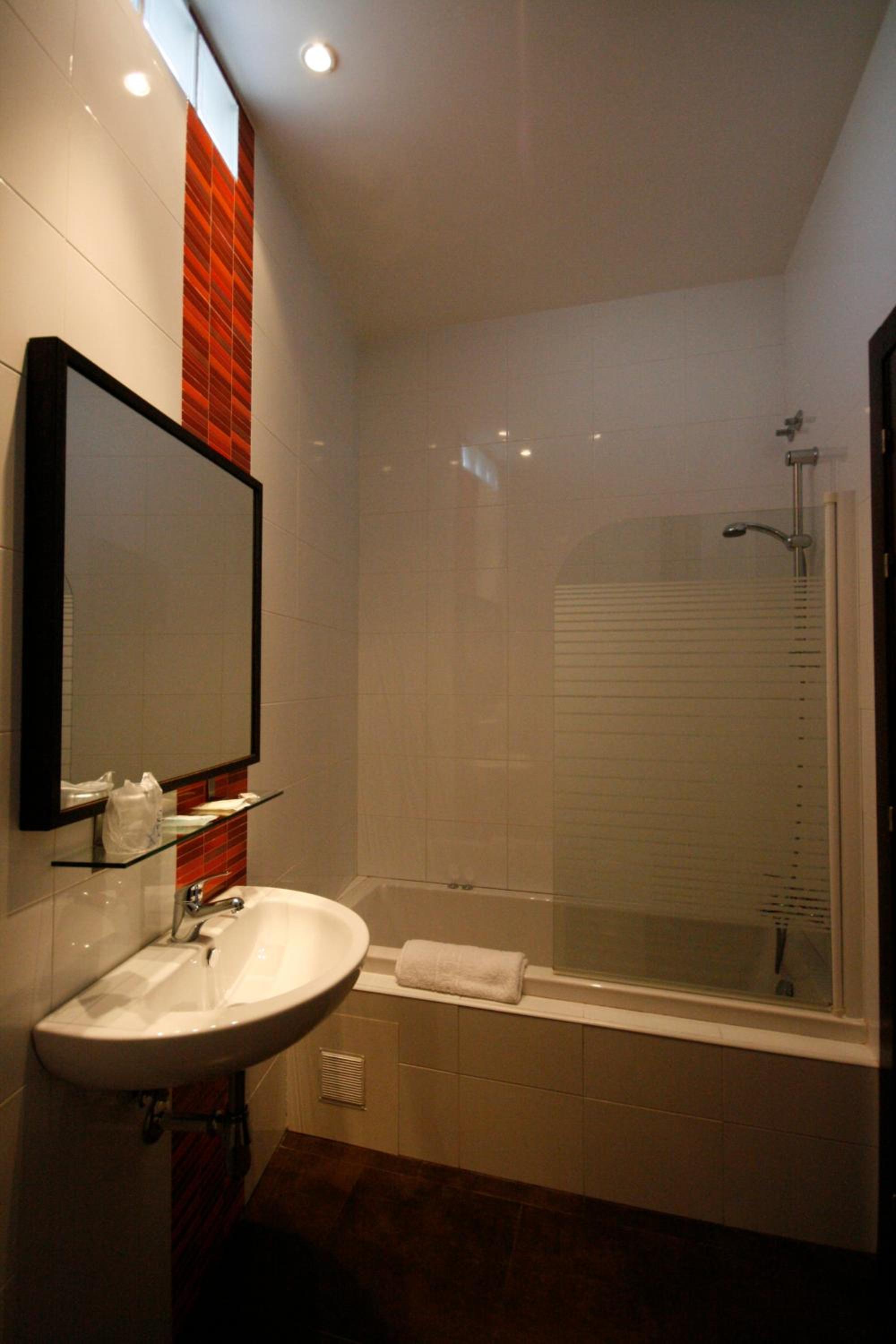 Double or Twin Room photo 2