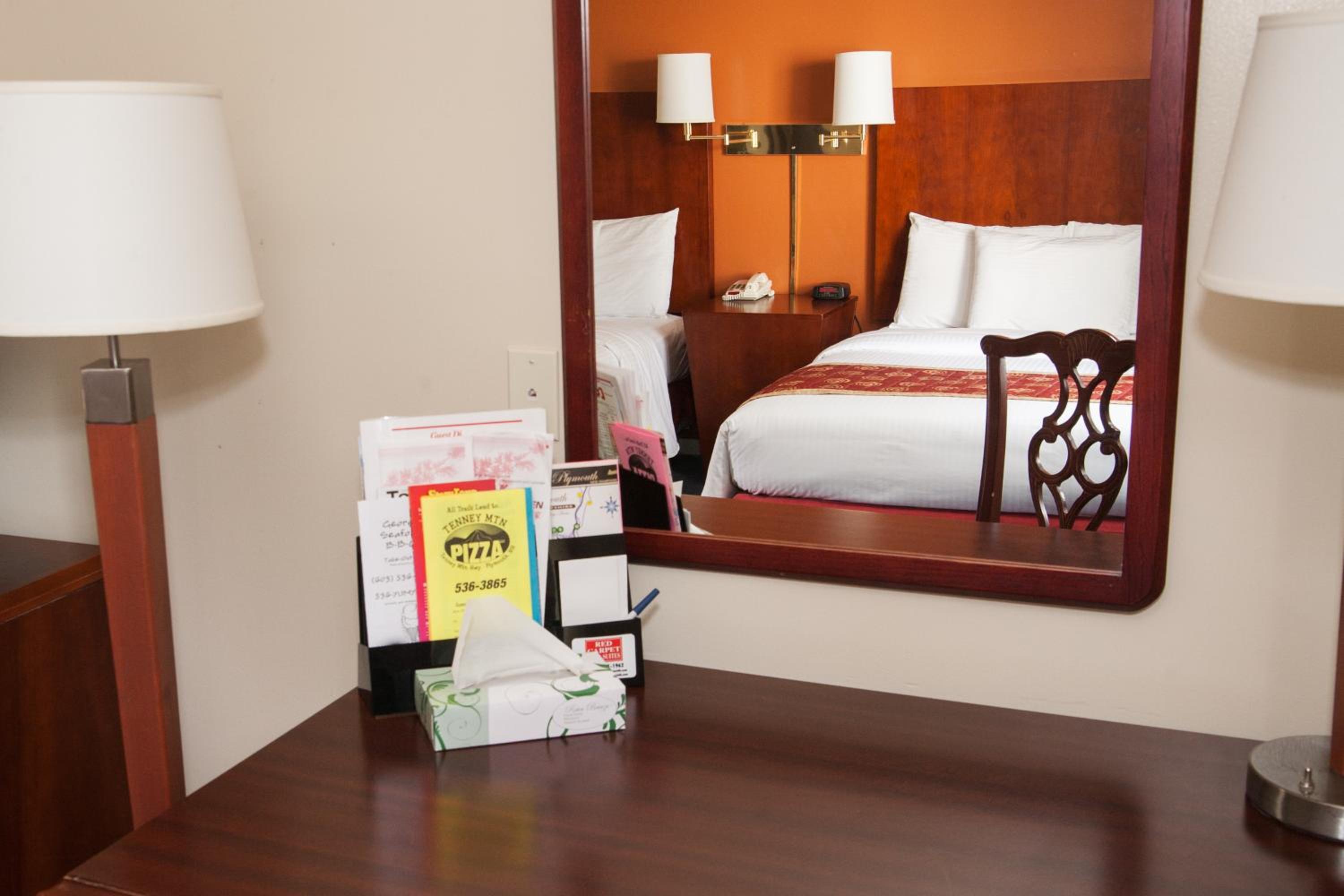Highway View Room 2 Double Beds - Photo 6