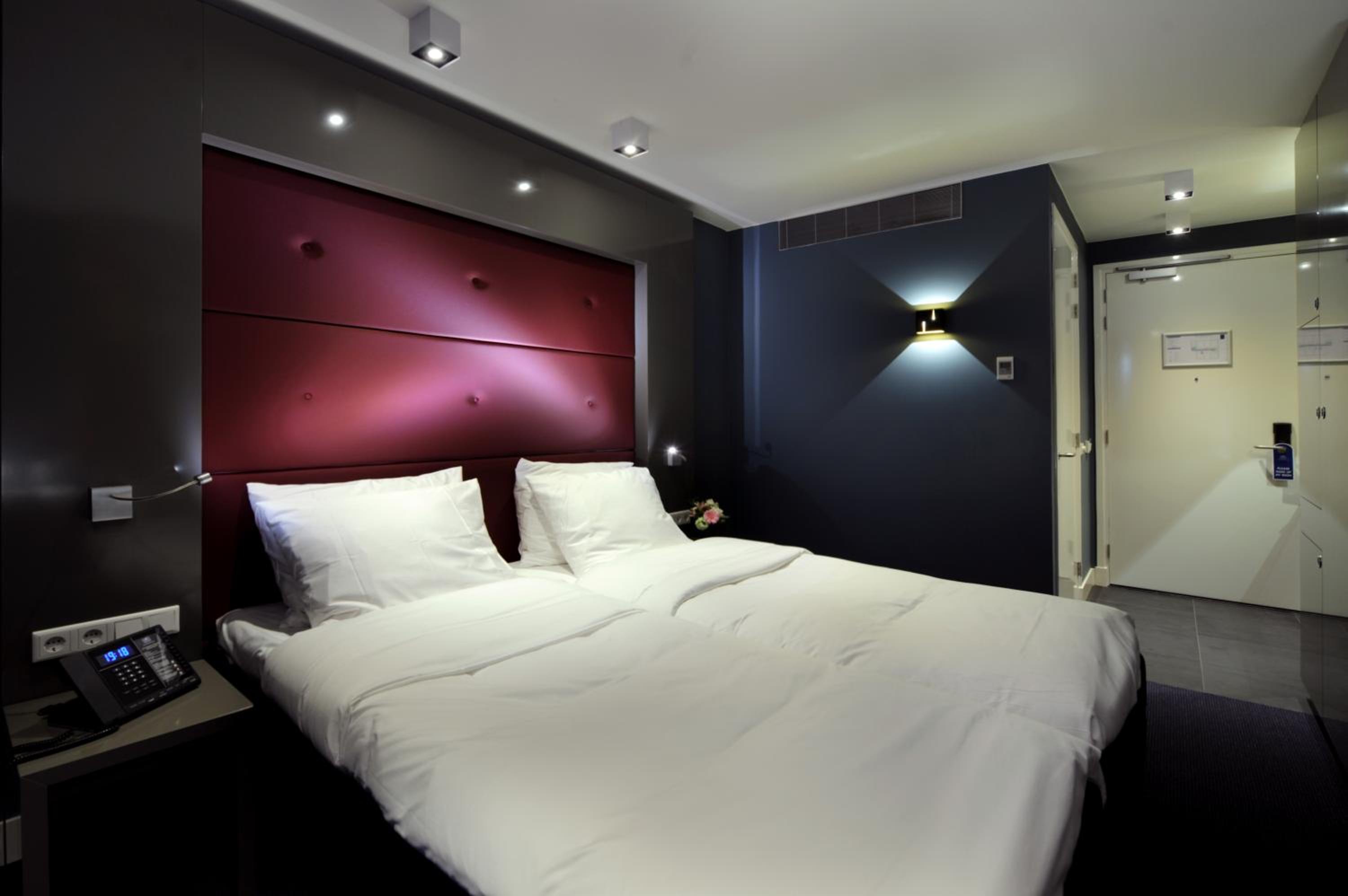 Deluxe Twin Room photo 2