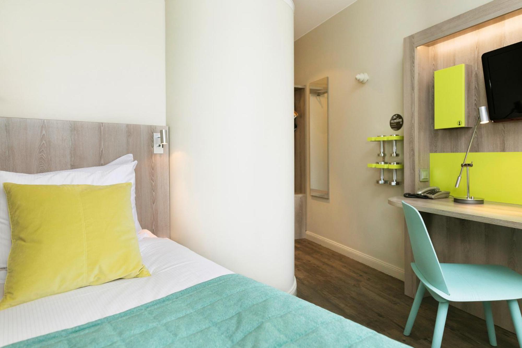 Classic Single Room