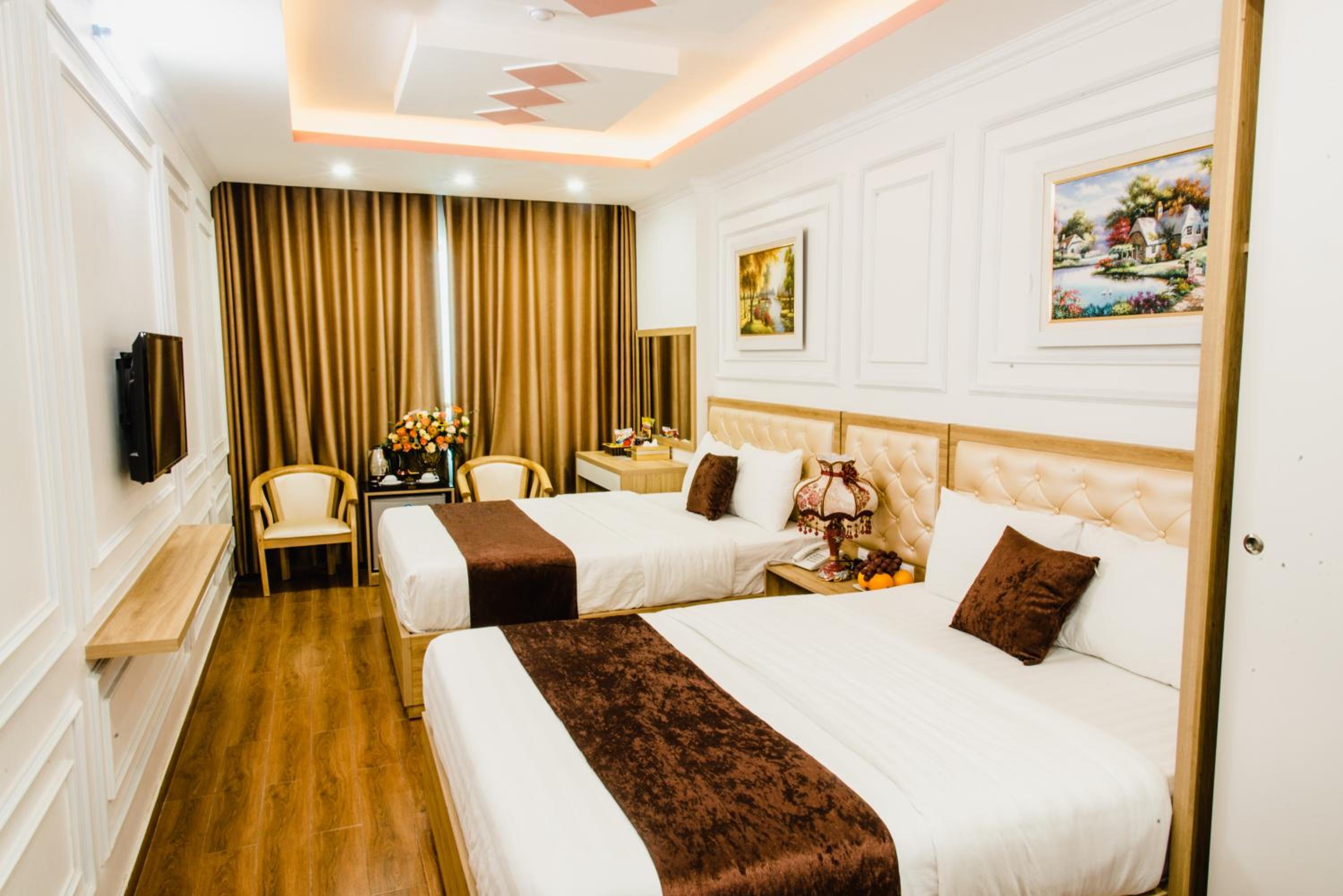 Deluxe Family Room
