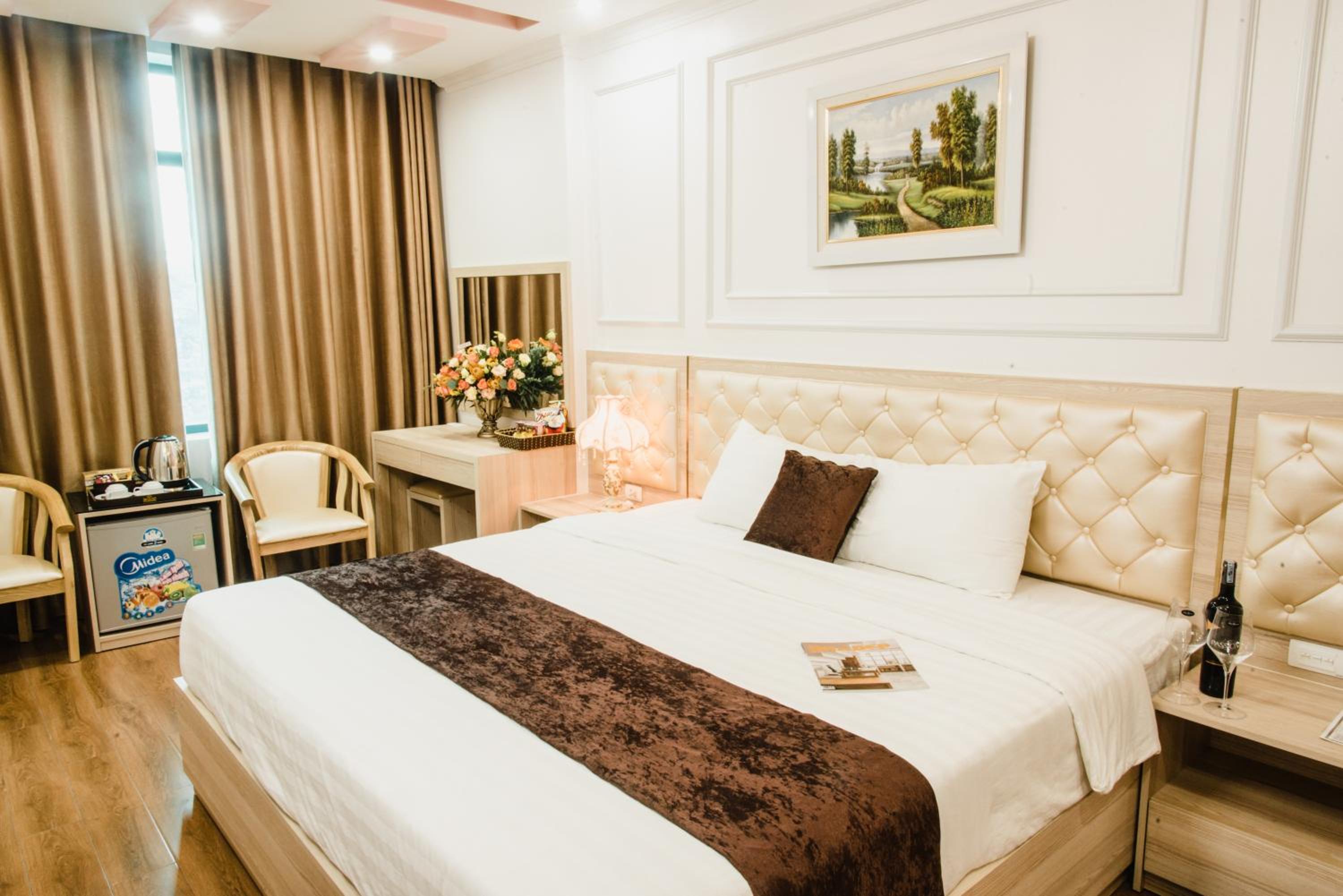 Deluxe King Room