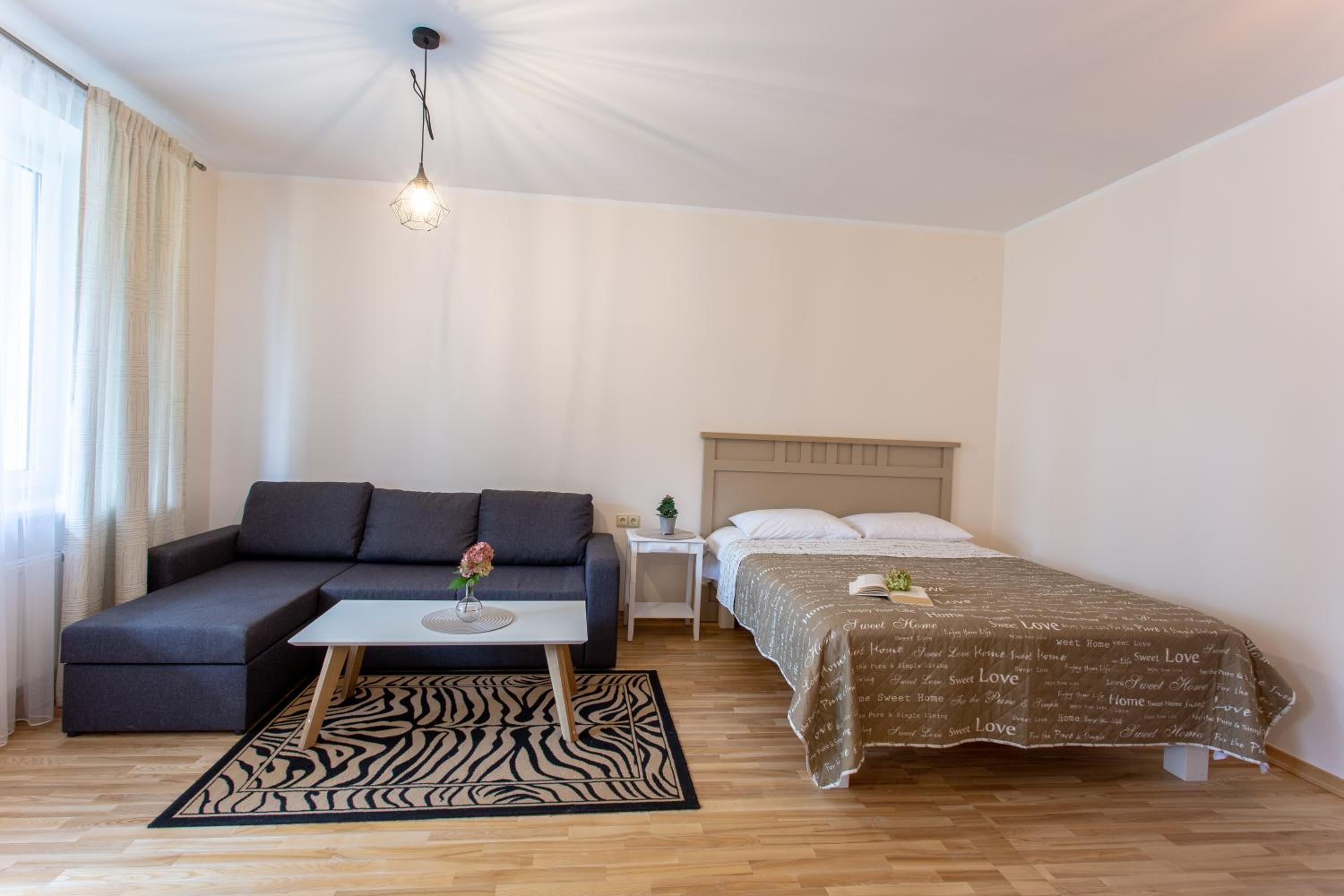 Studio Apartment - Photo 5