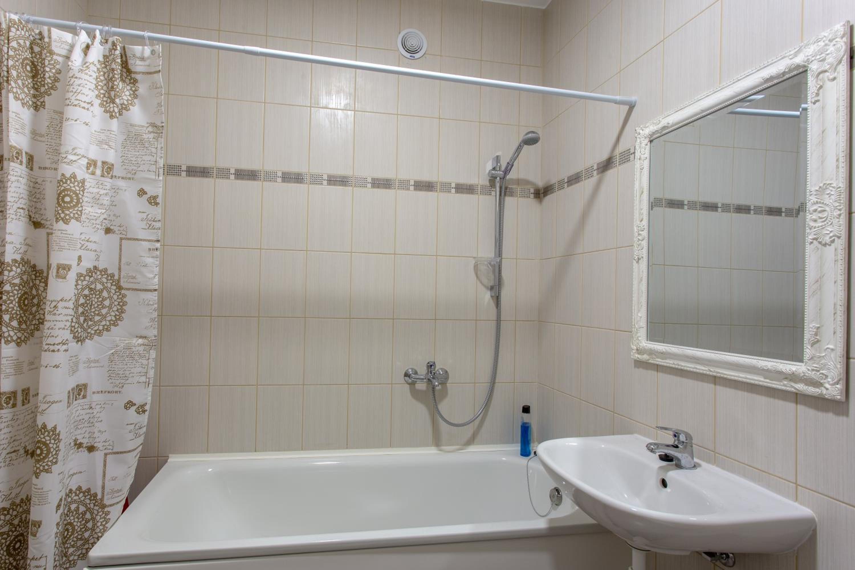 Studio Apartment - Photo 19