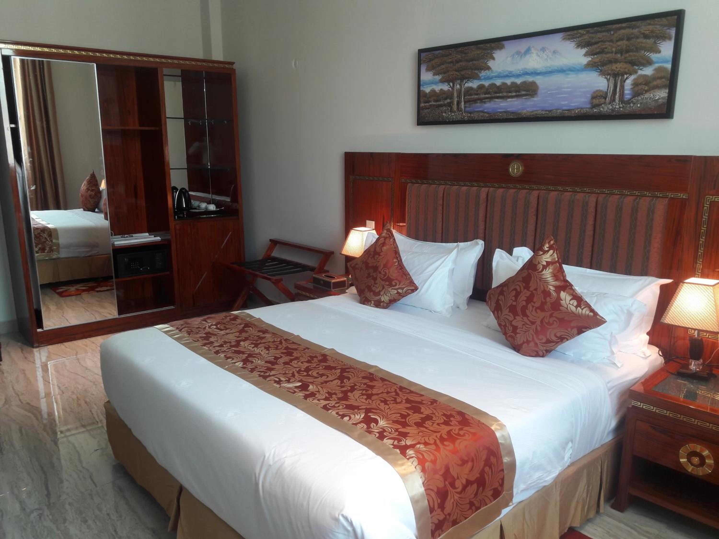 Standard king room