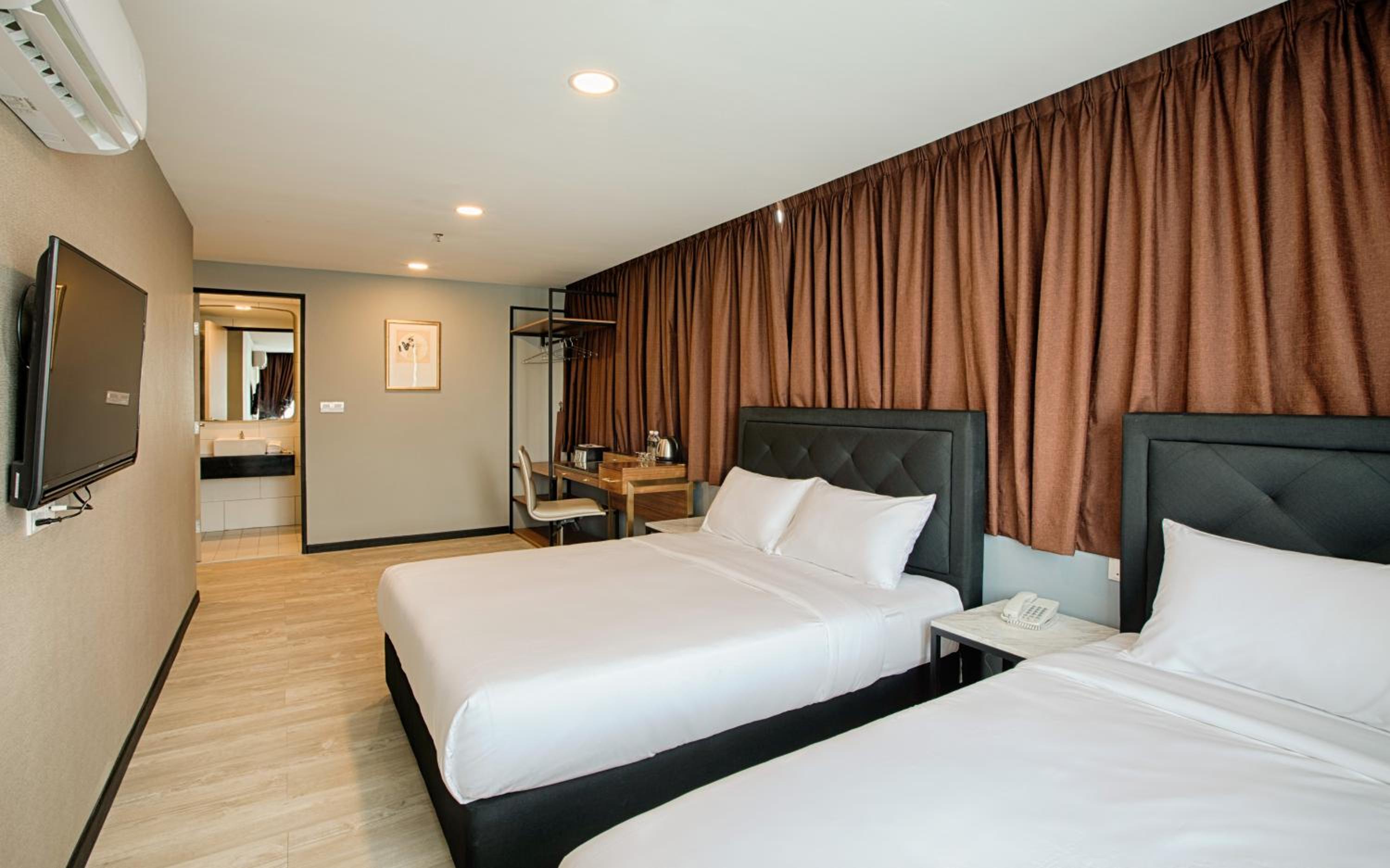 Basic Triple Room photo 3