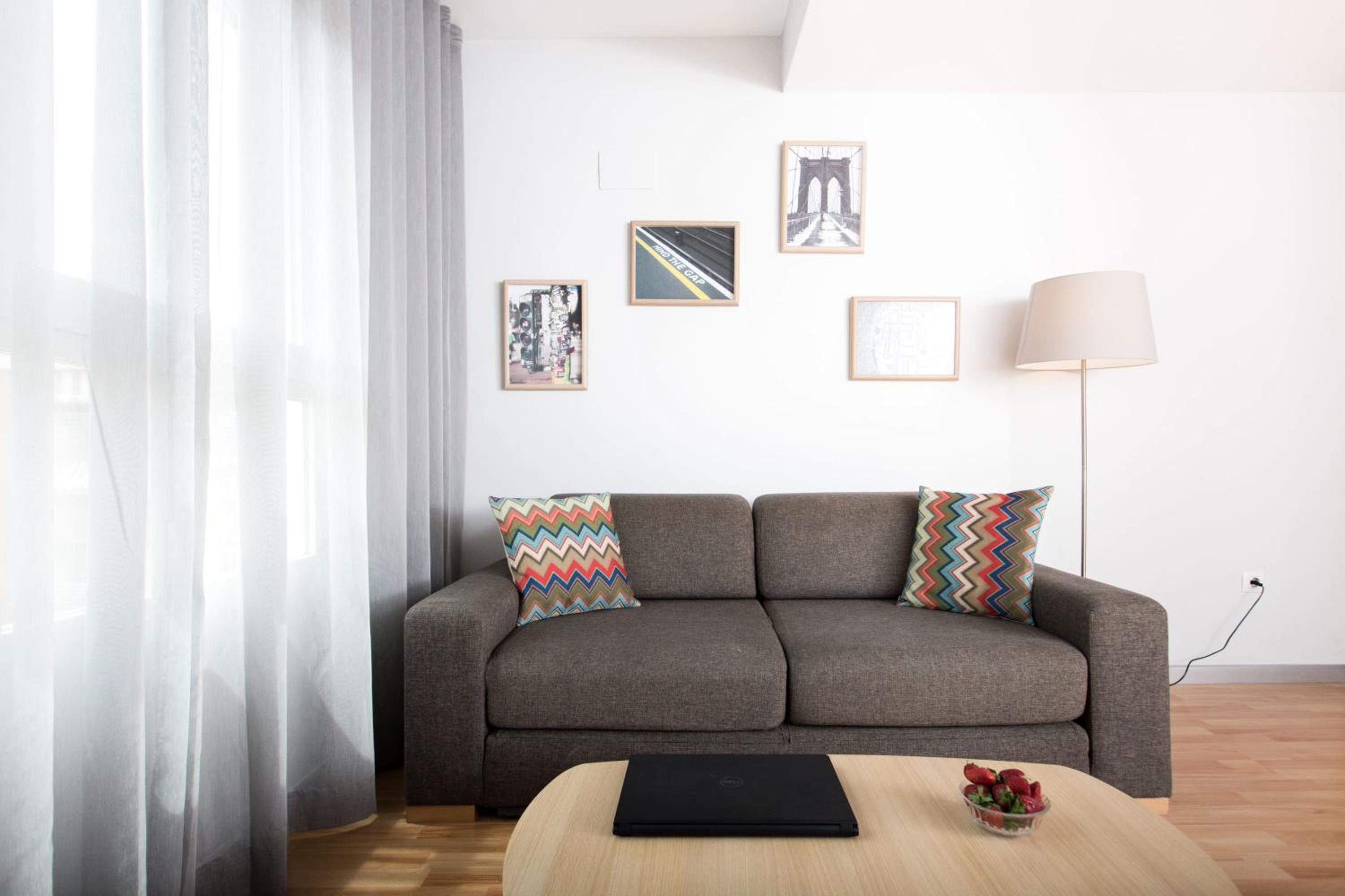 One-Bedroom Apartment (2 Adults + 2 Children) - Photo 6
