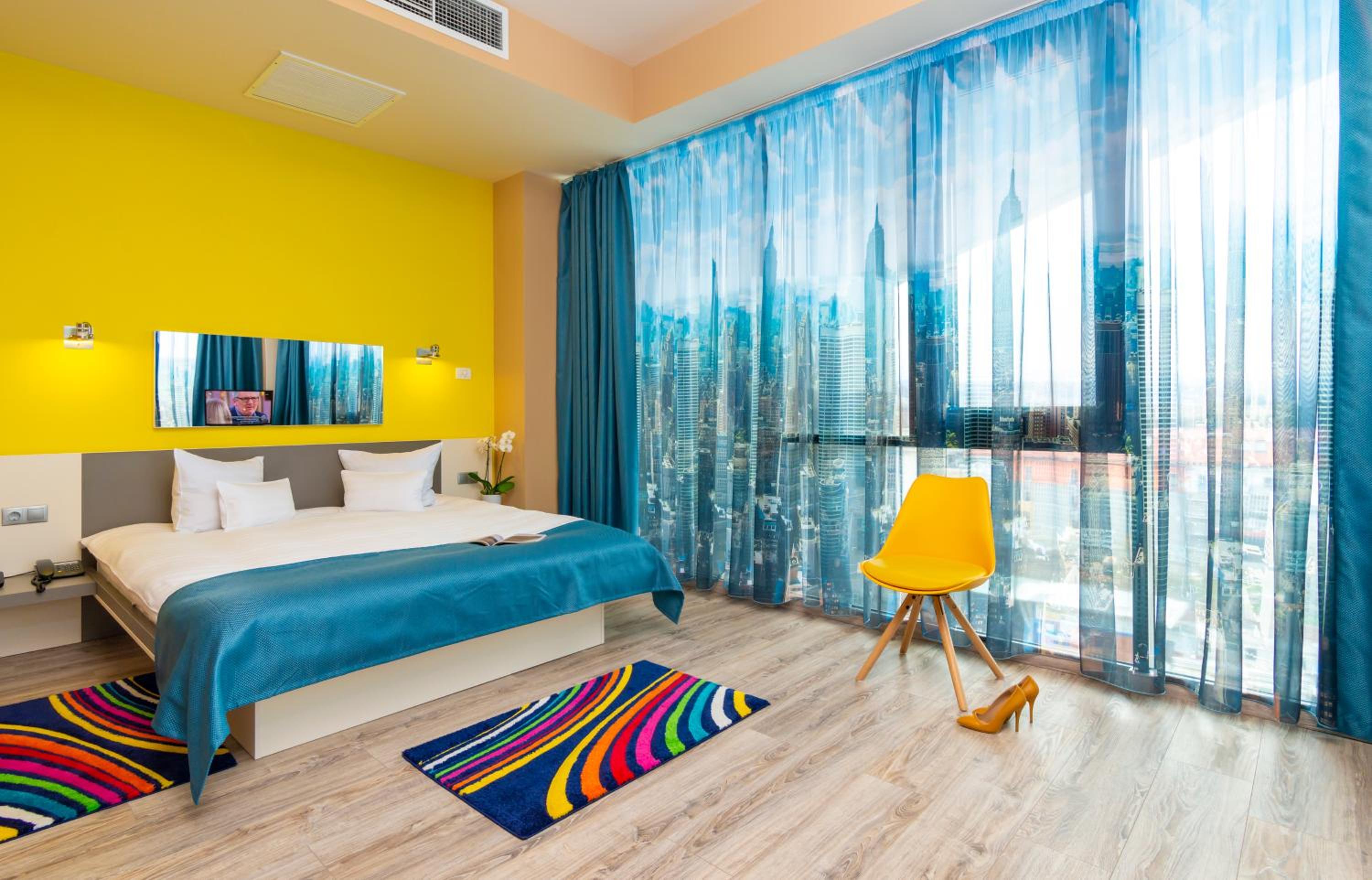 Double Room - Photo 8