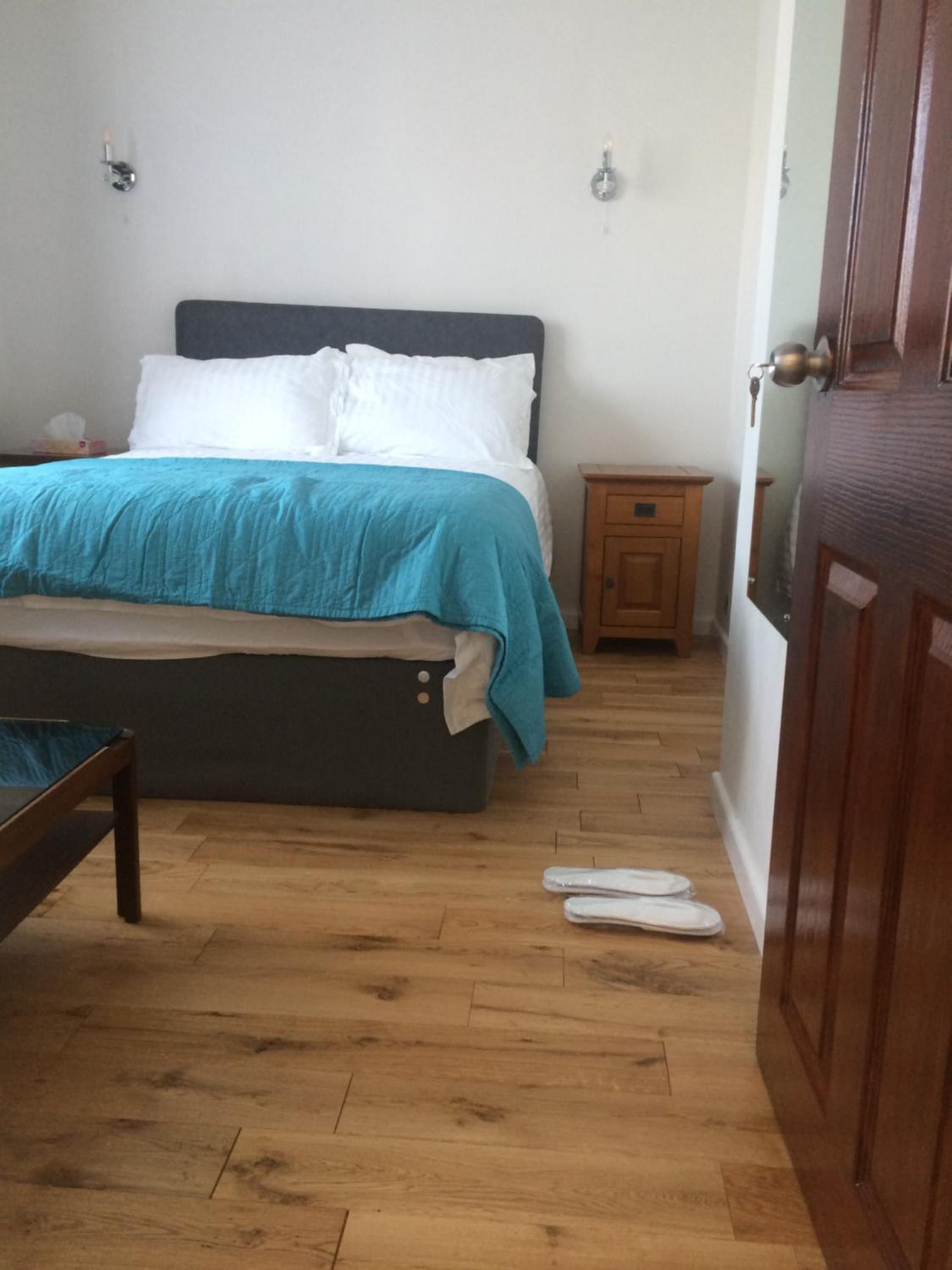 Deluxe Double Room with Bath photo 3