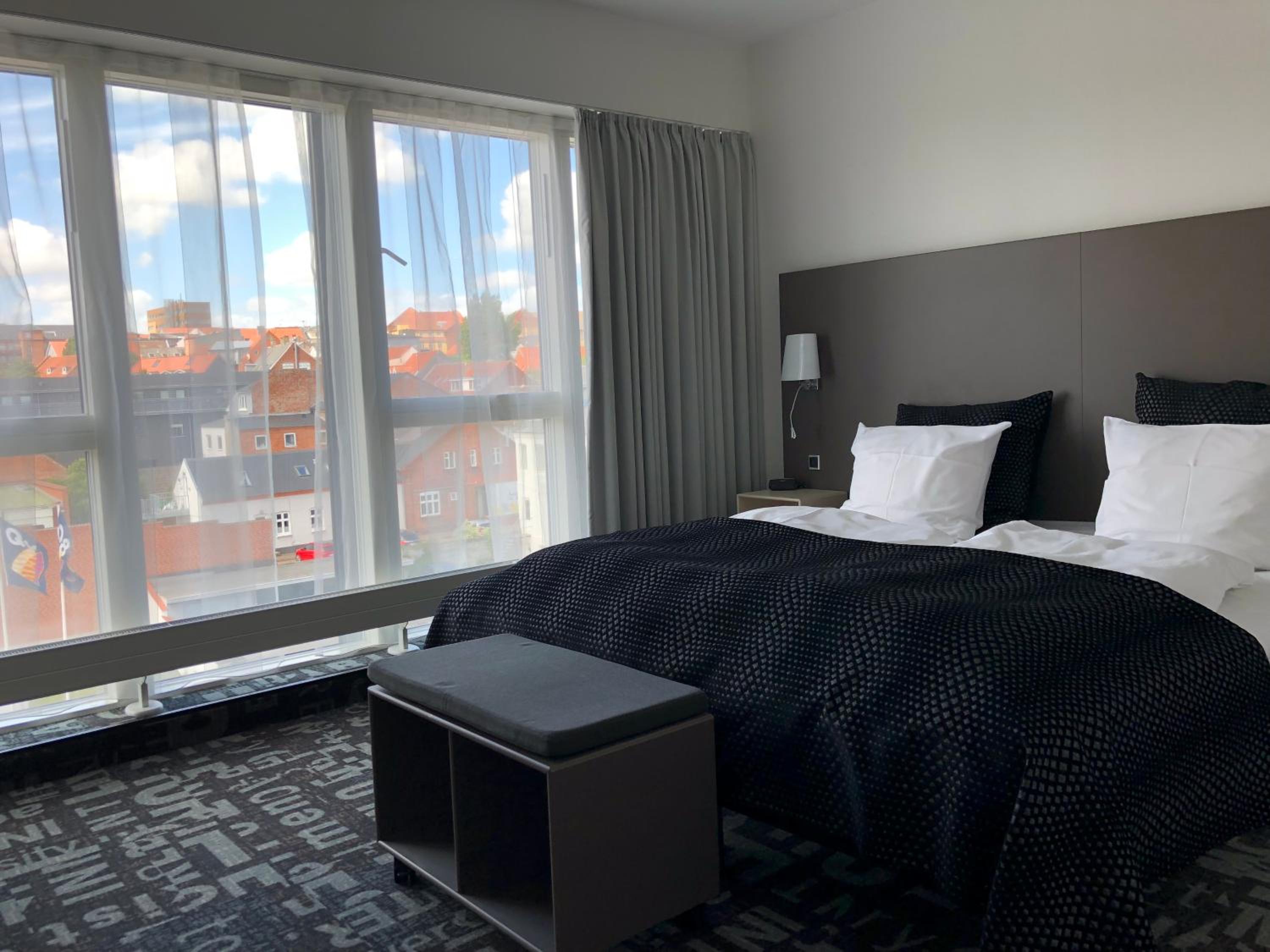 Business Double Room - Photo 1