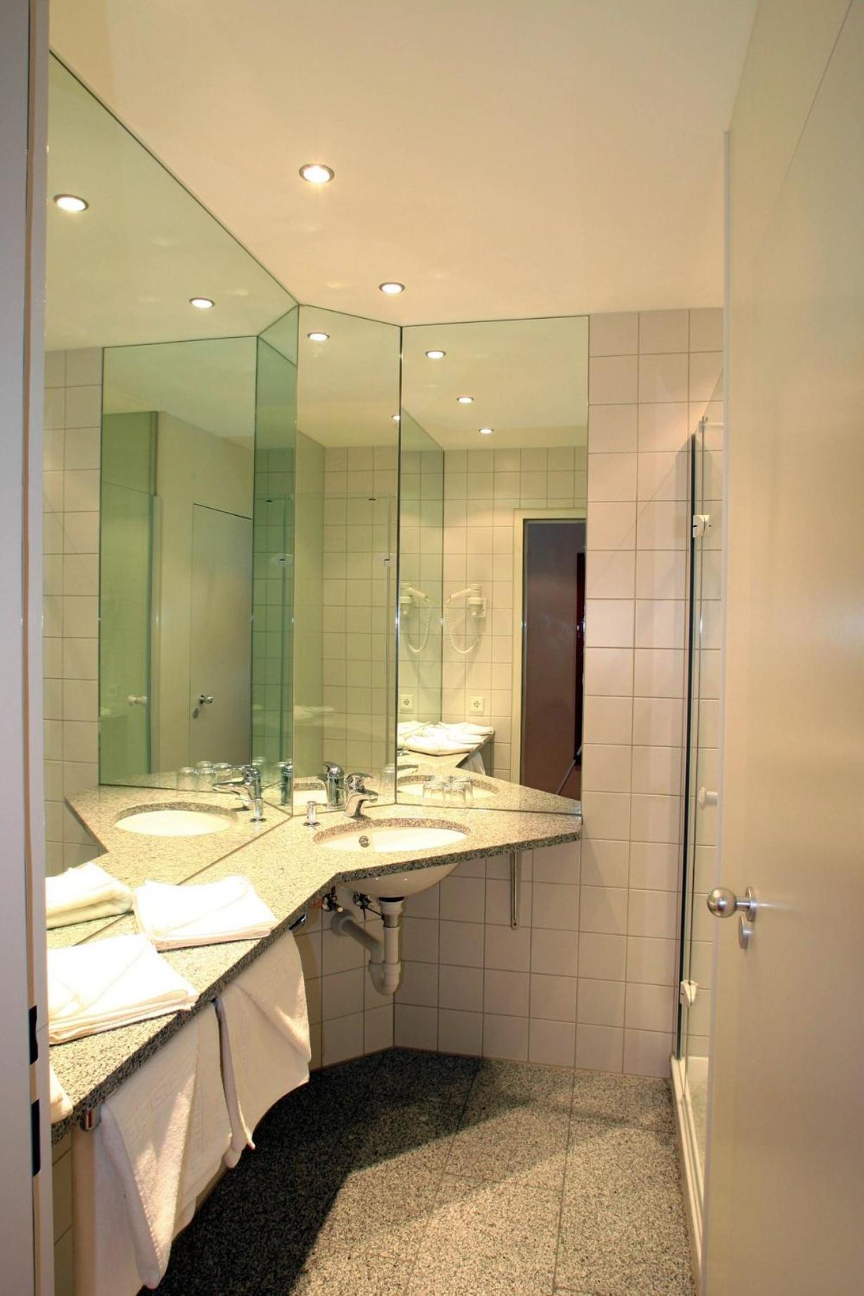 Double Room - Photo 3
