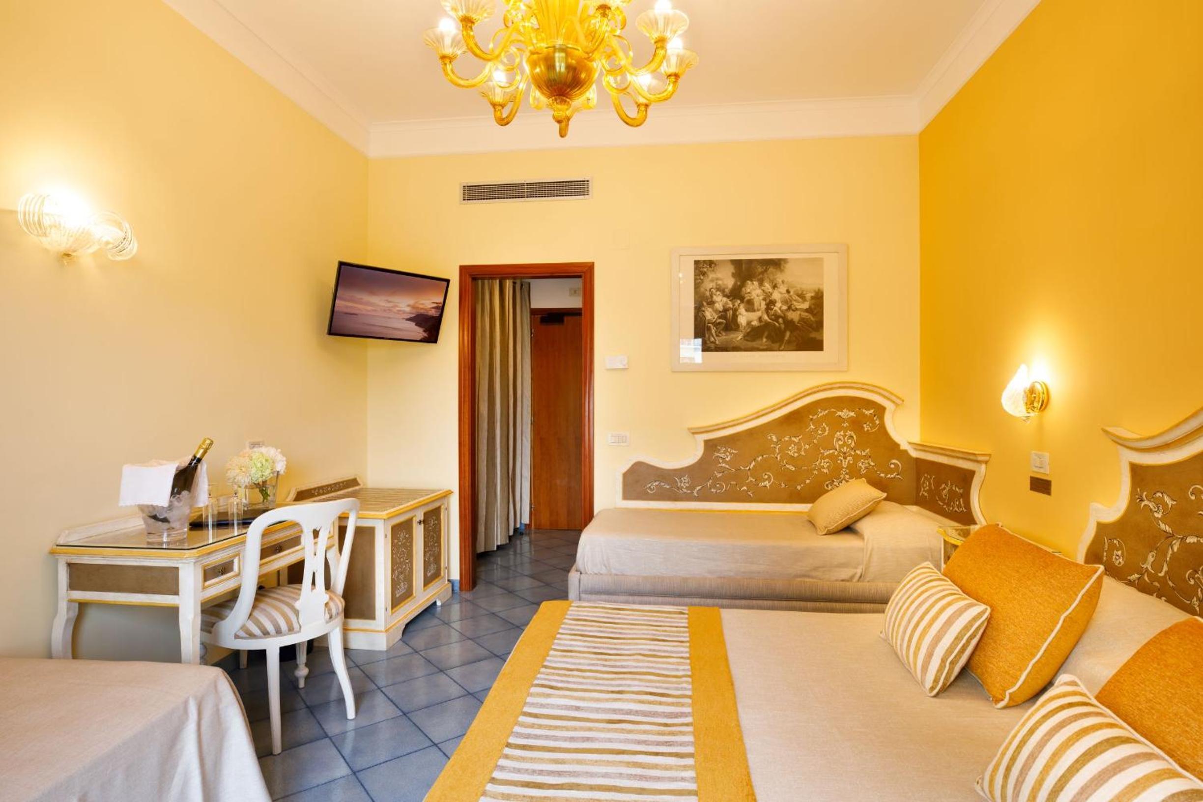 Economy Quadruple Room