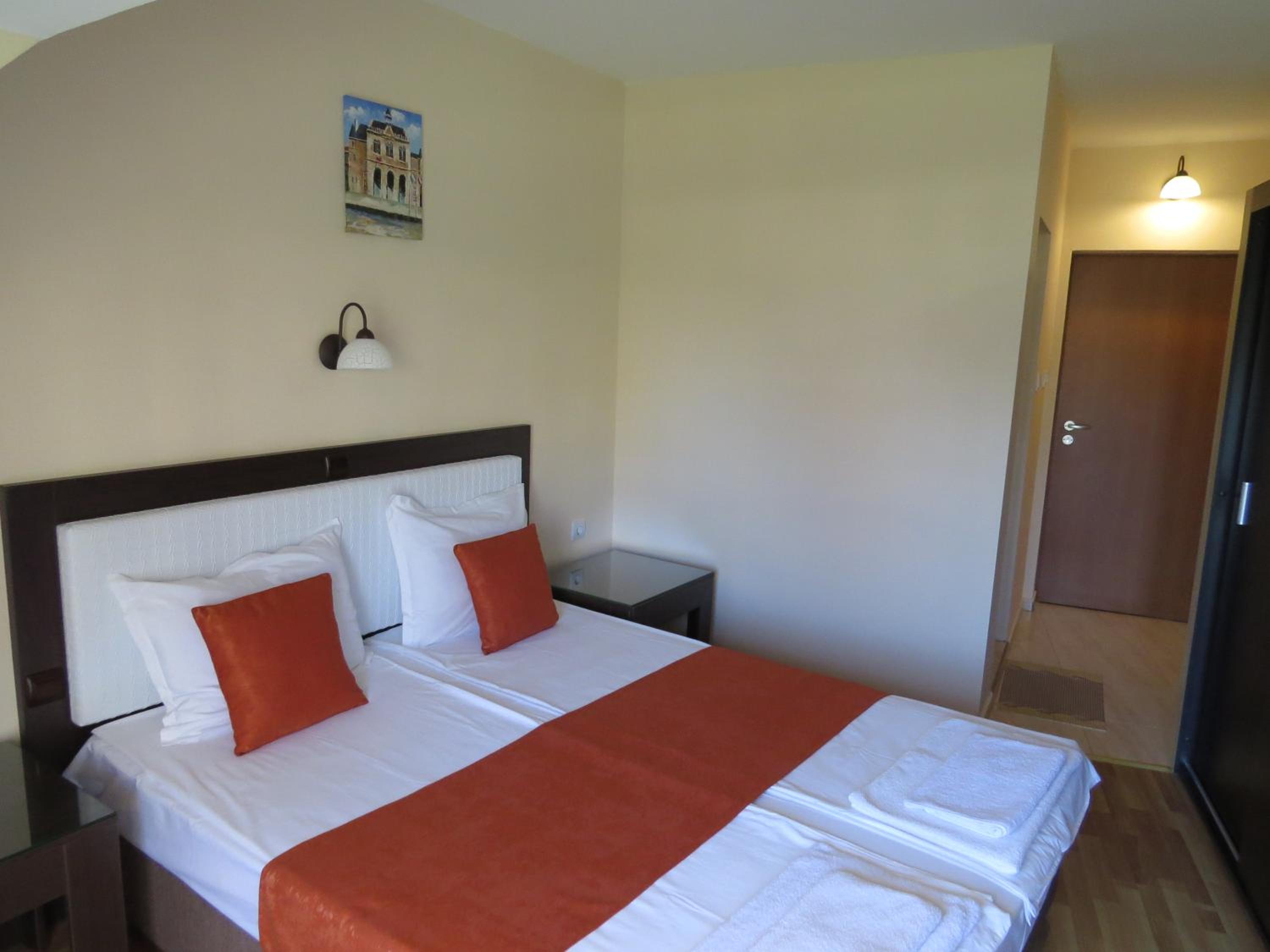 Twin Room with Balcony photo 3