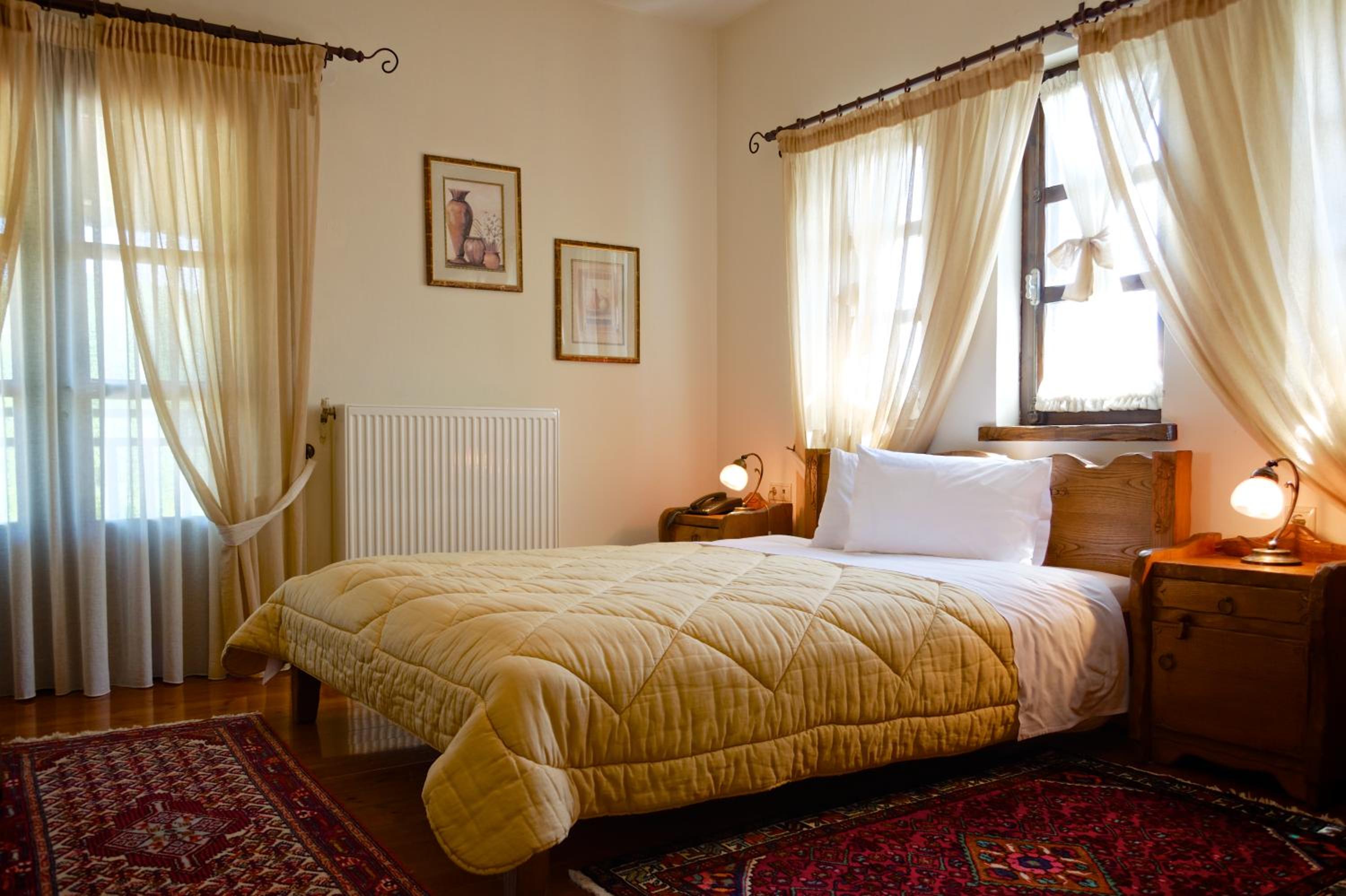 Double Room - Photo 6