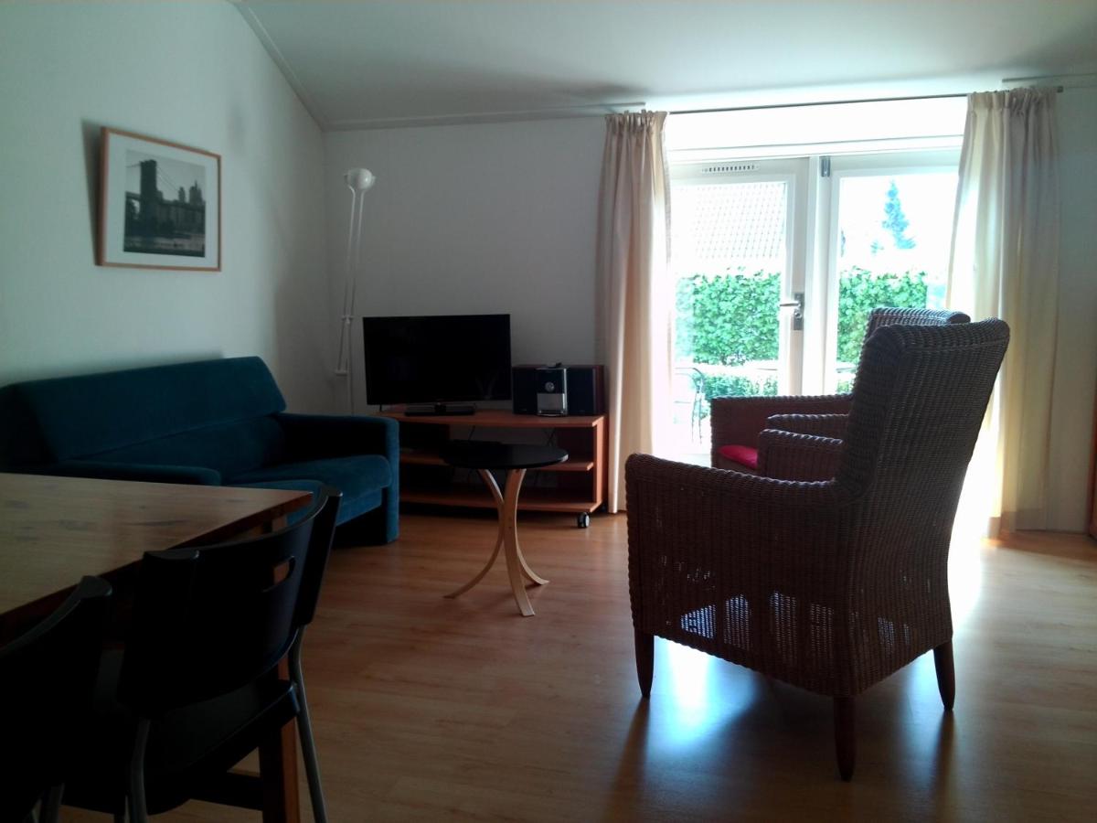 One-Bedroom Apartment photo 1