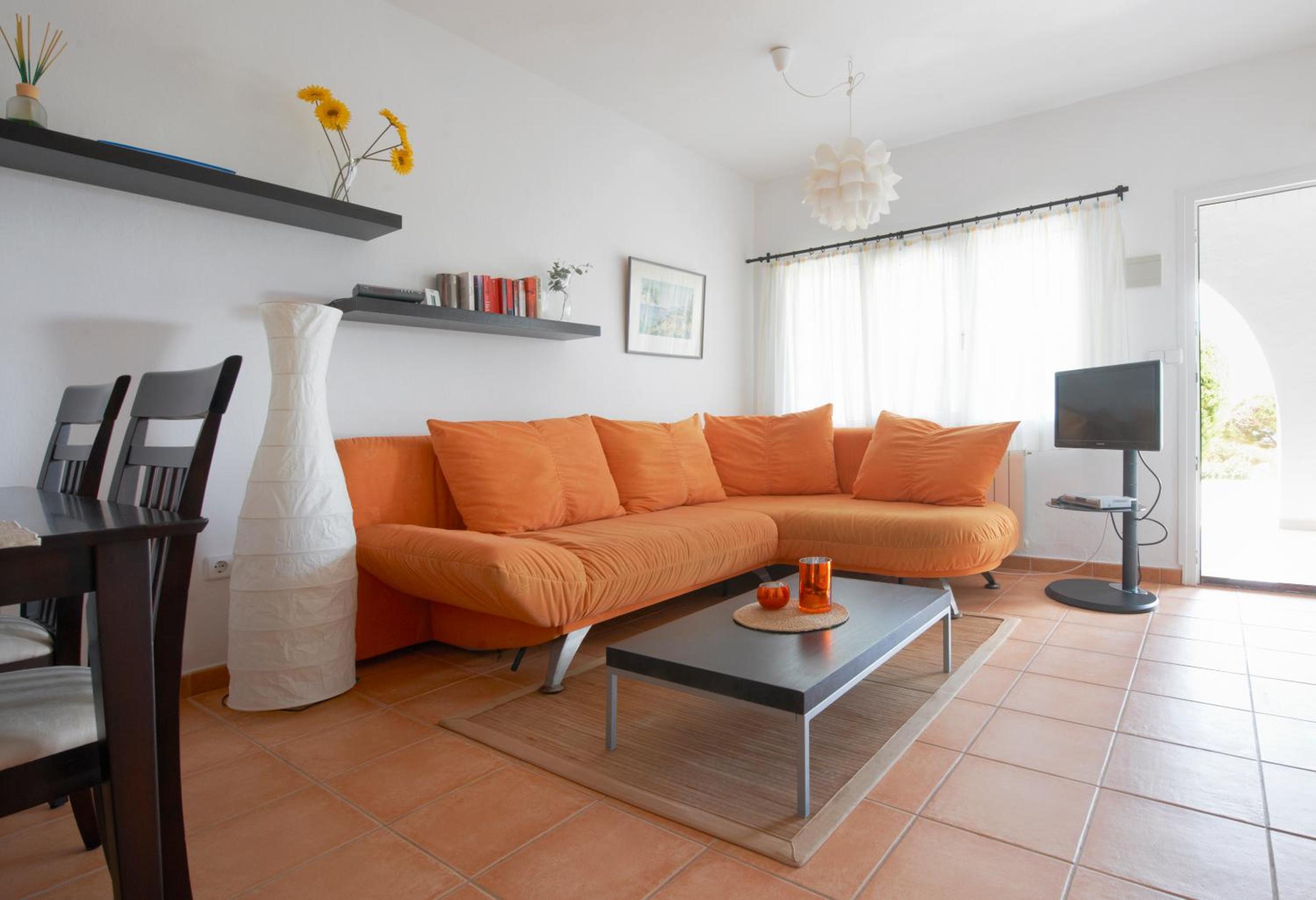 Two-Bedroom Apartment (2 Adults + 2 Children) - Photo 5