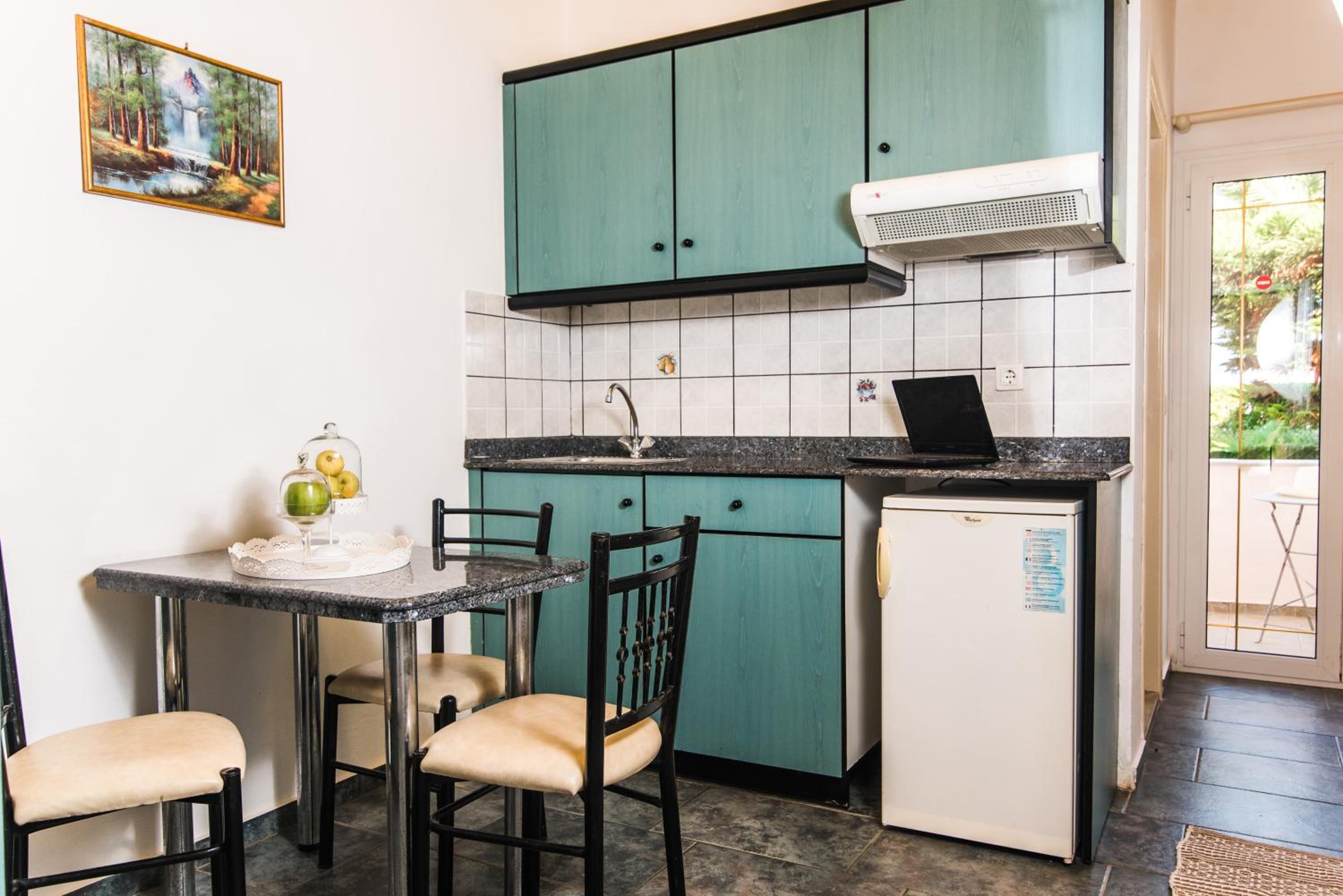 One Bedroom Apartment with Garden View photo 2