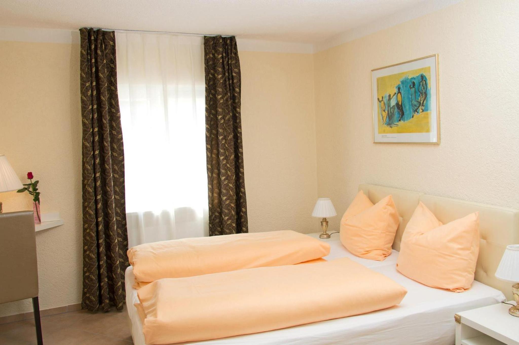 Double Room - Photo 5