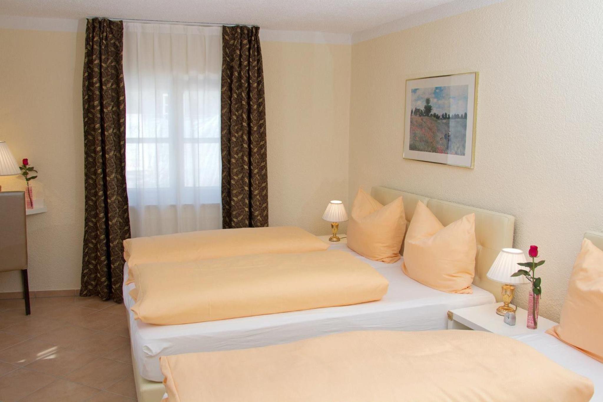 Triple Room - Photo 3