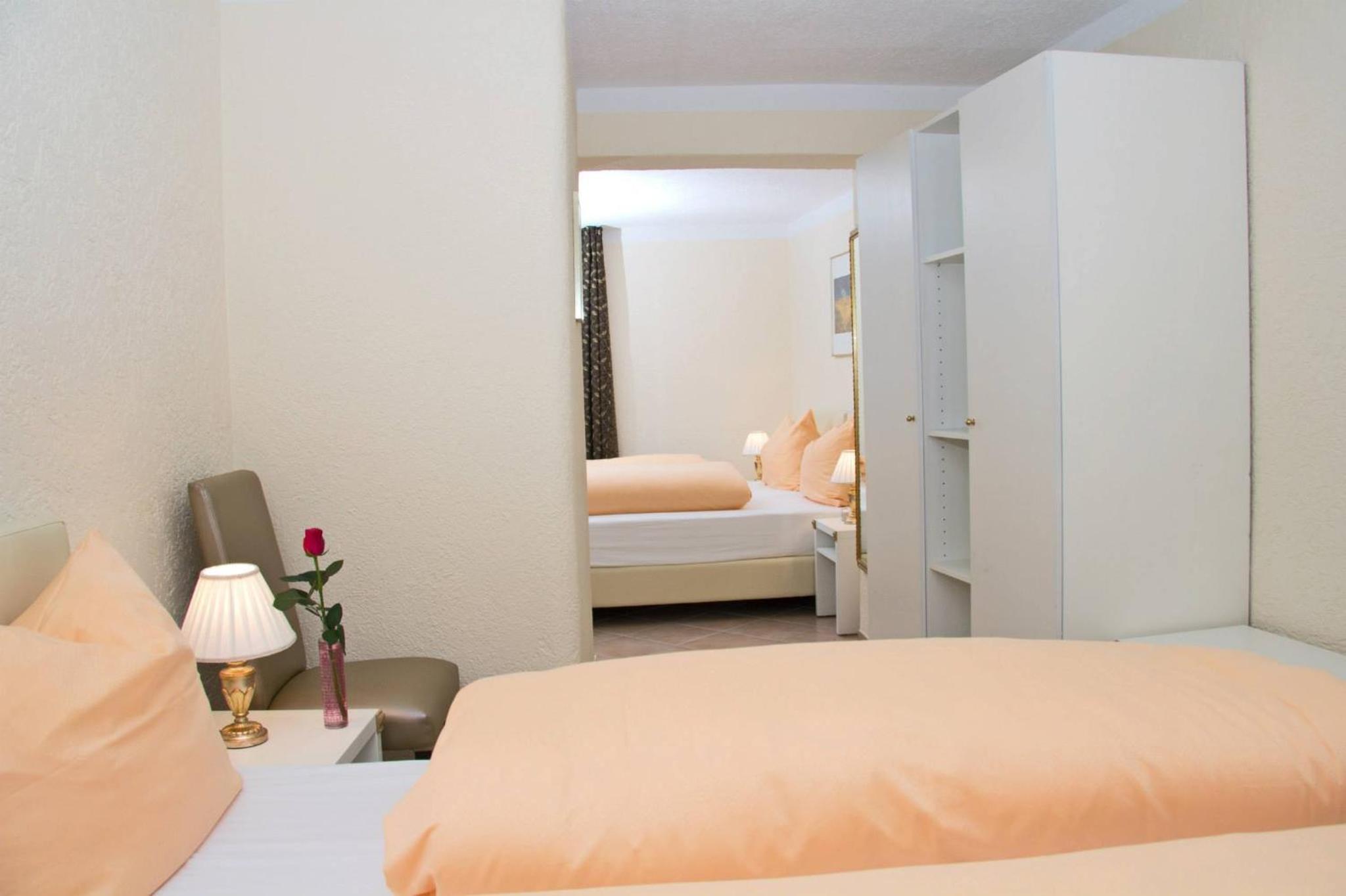 Triple Room - Photo 2