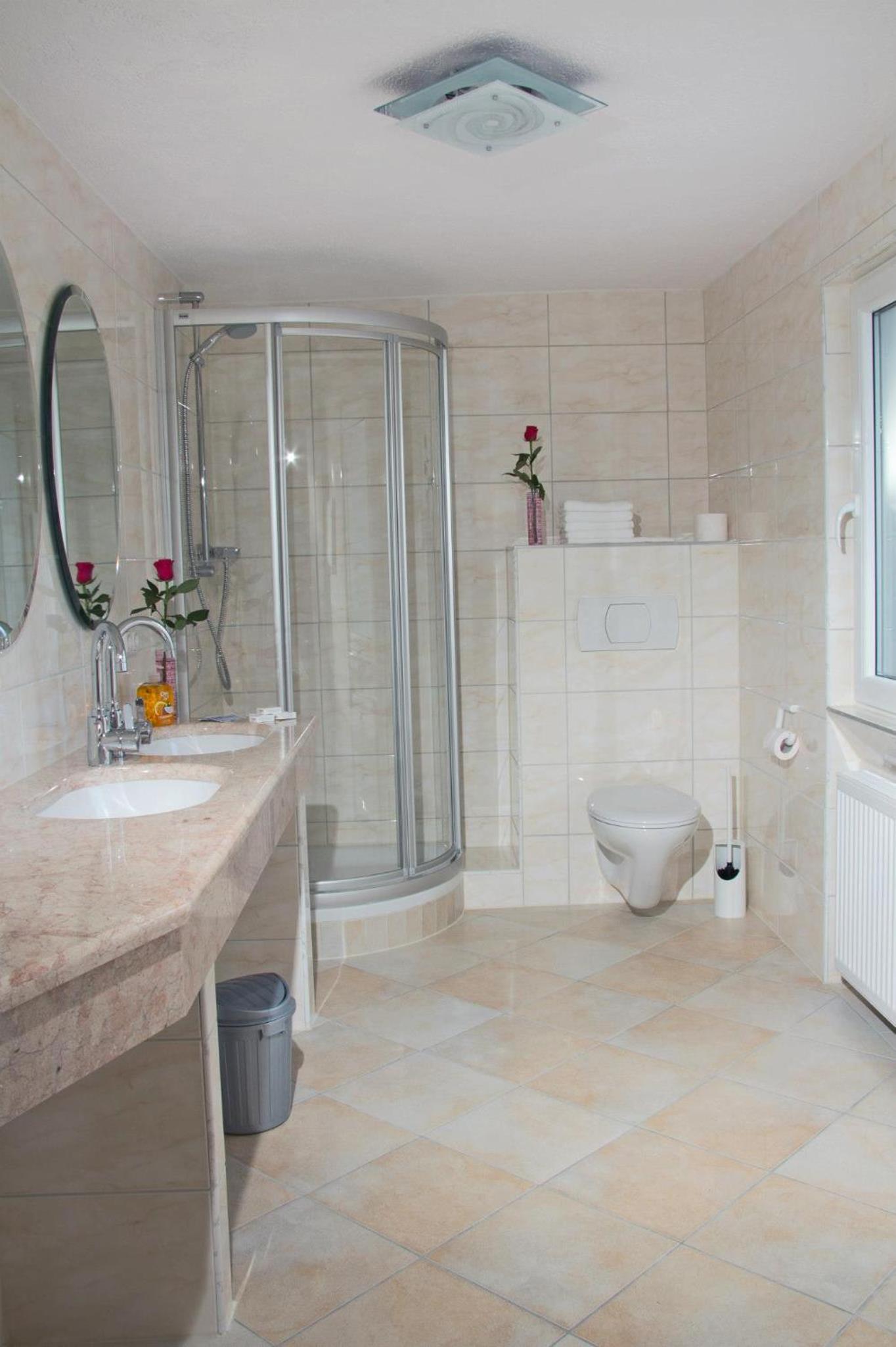 Double Room - Photo 4