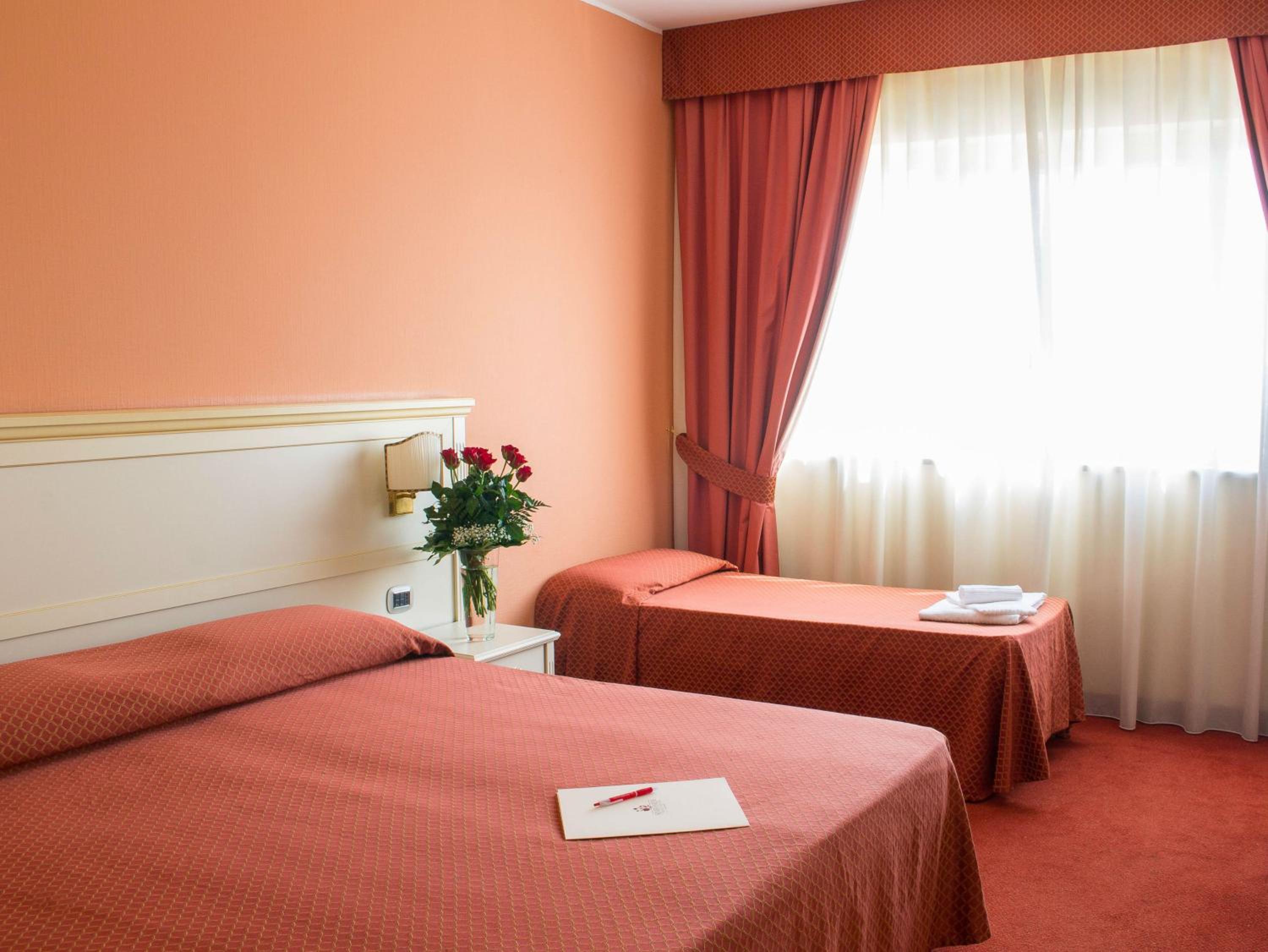 Triple Room - Photo 1