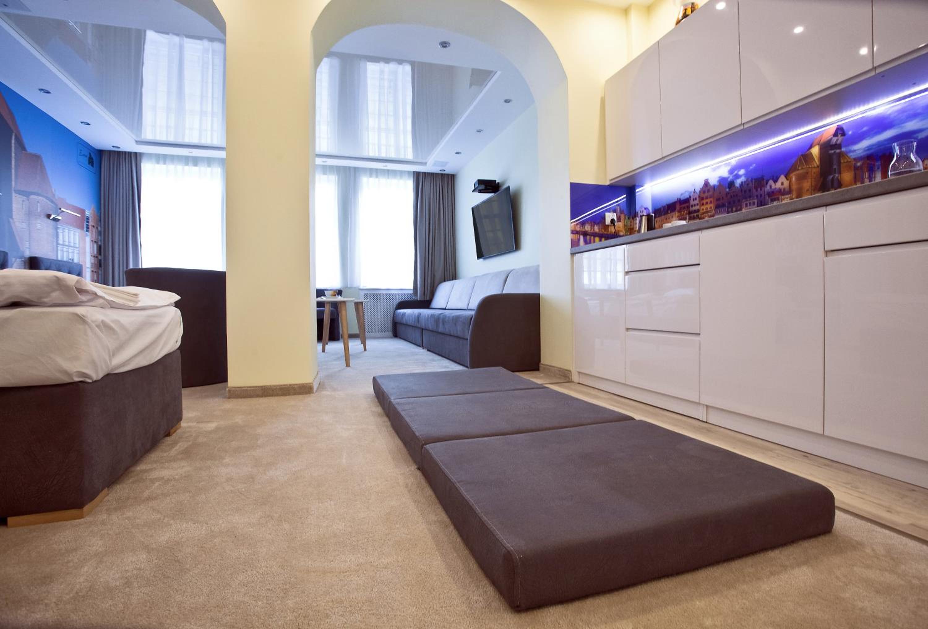 Studio Apartment - Photo 10