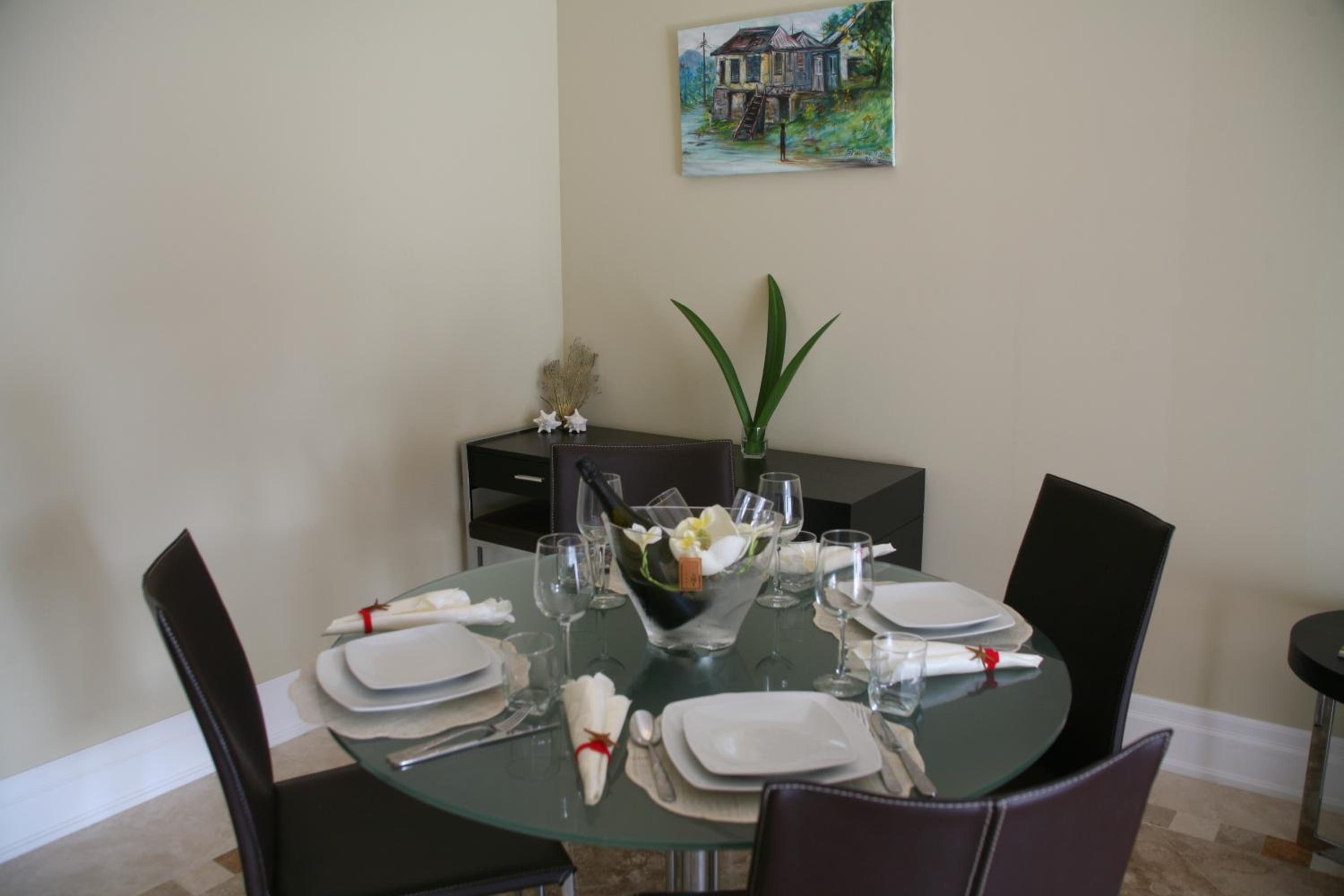 Premium One Bedroom - King Bed