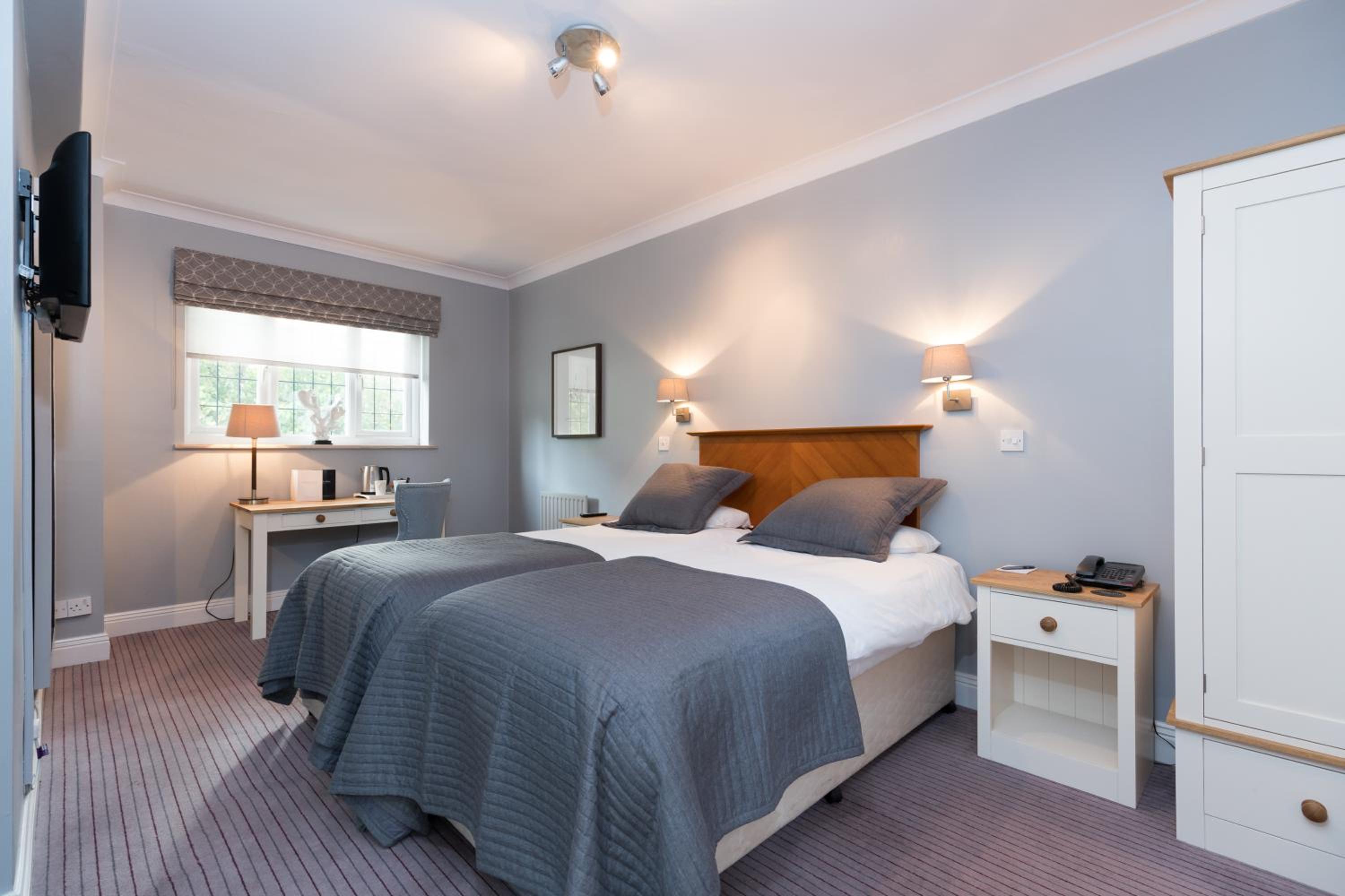 Standard Twin Room photo 2