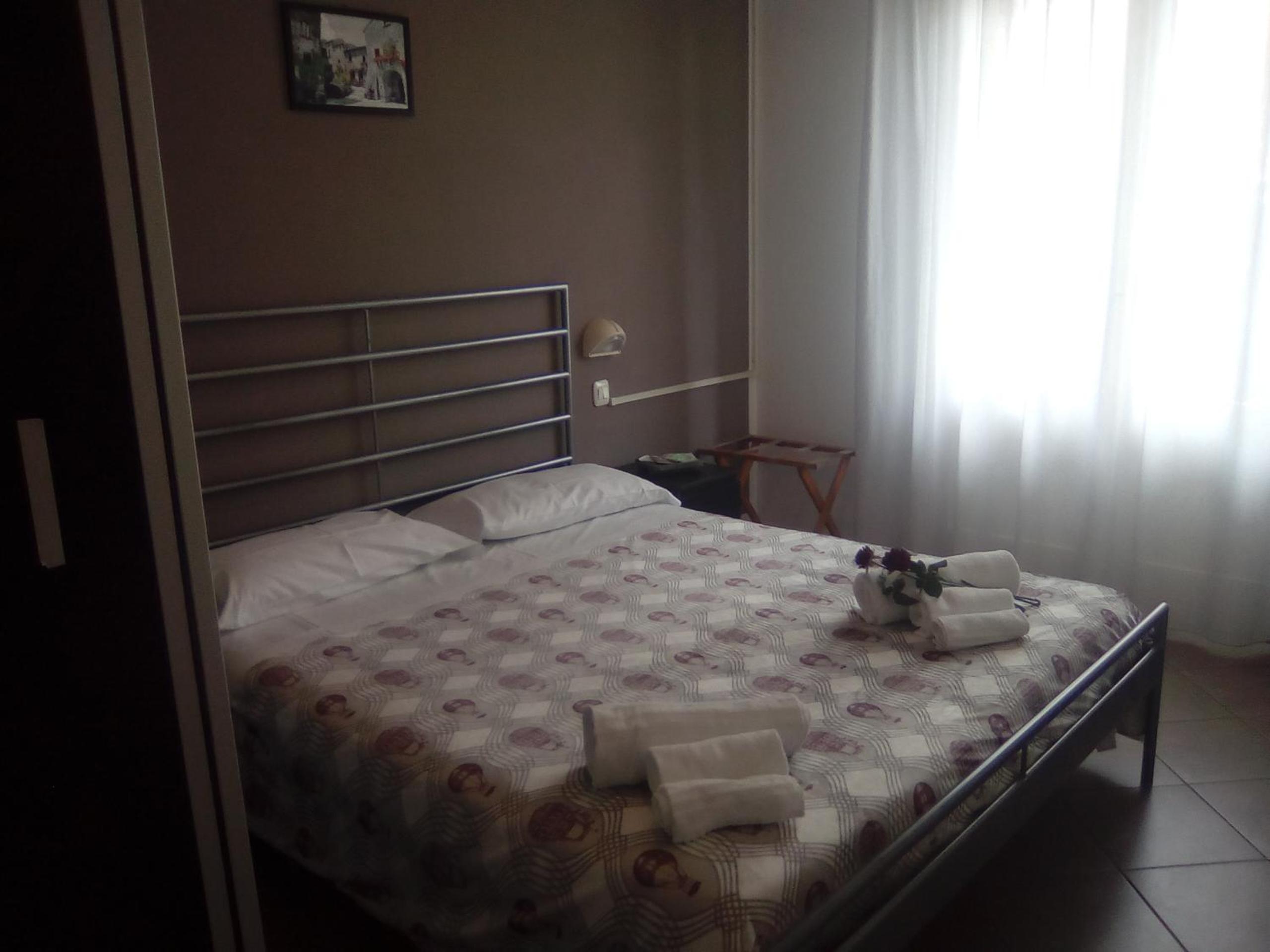Double Room - Photo 19