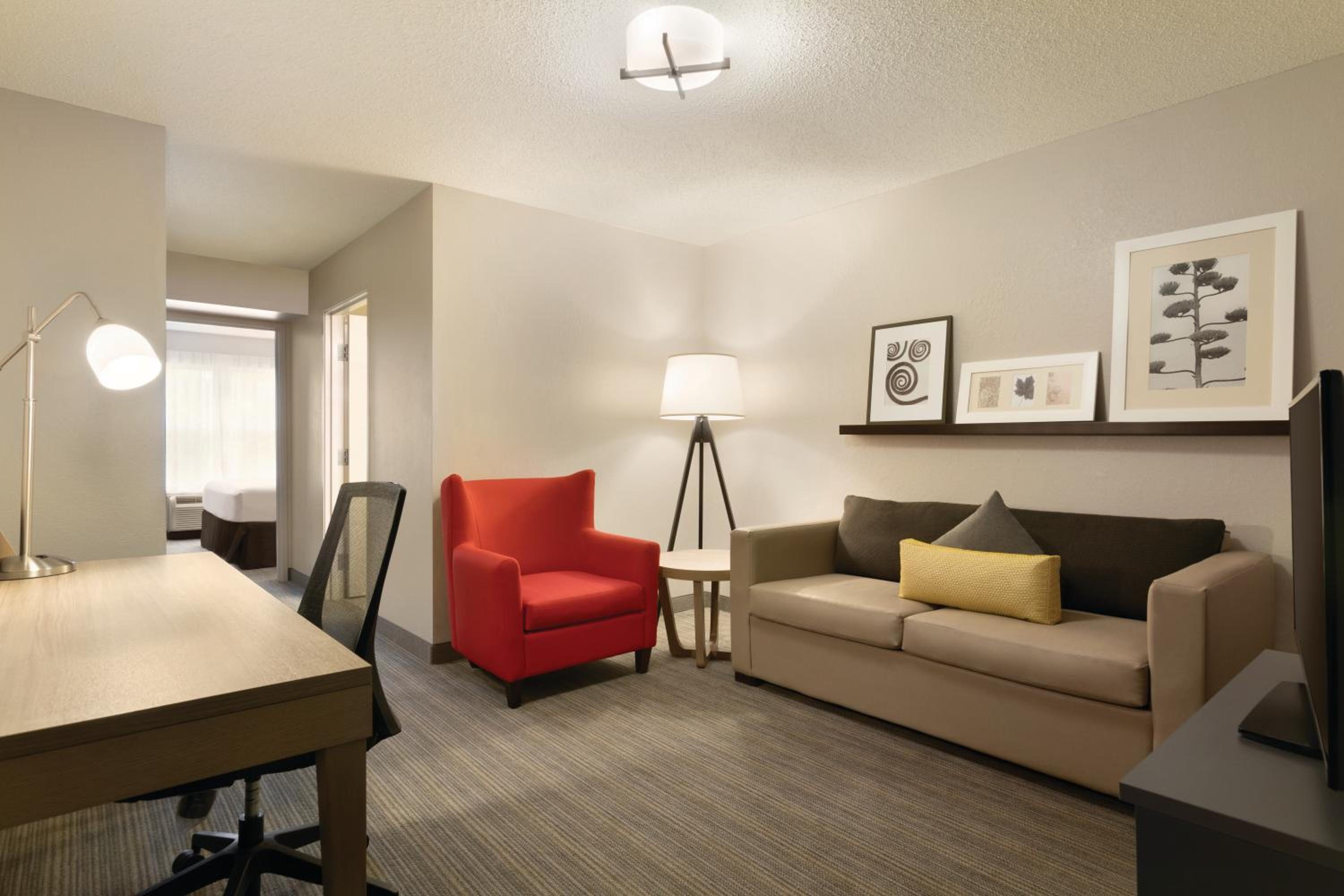 One-Bedroom King Suite - Non-Smoking - Photo 1