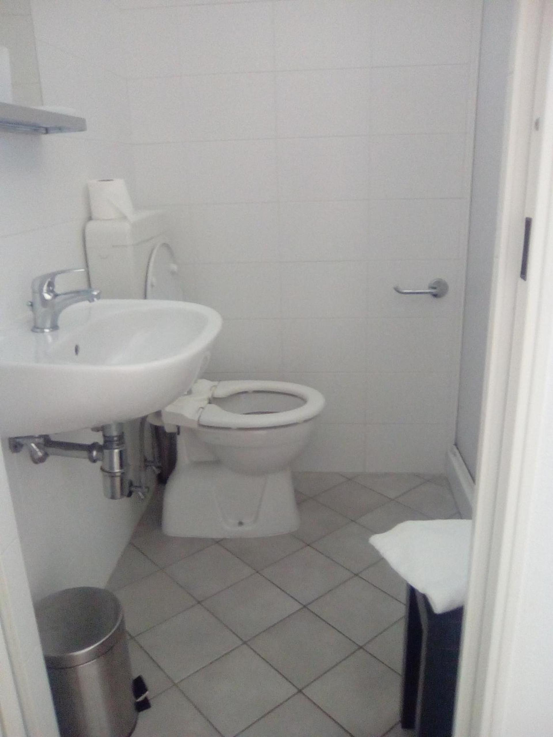 Double Room - Photo 2