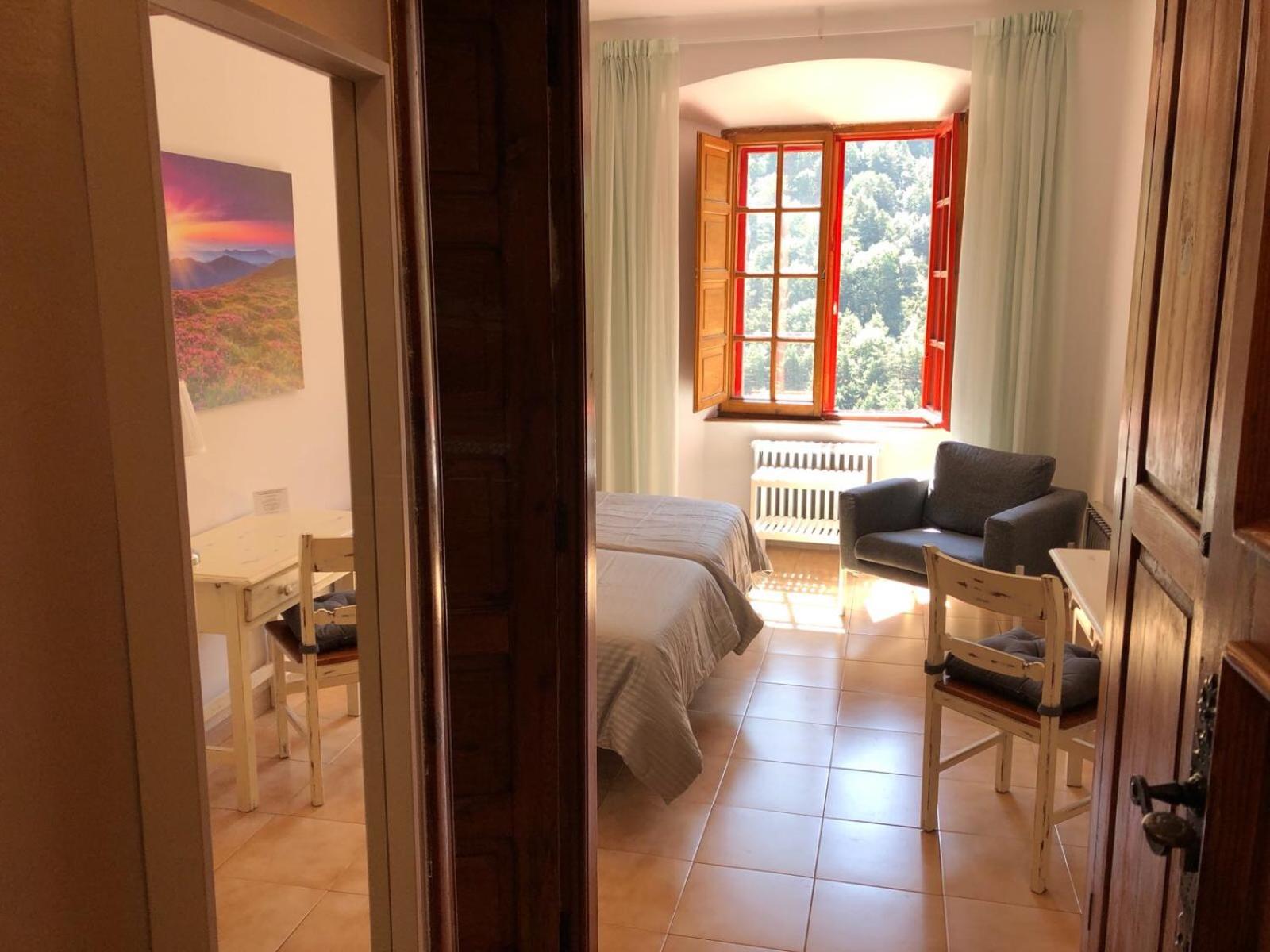 Standard Double Room photo 2
