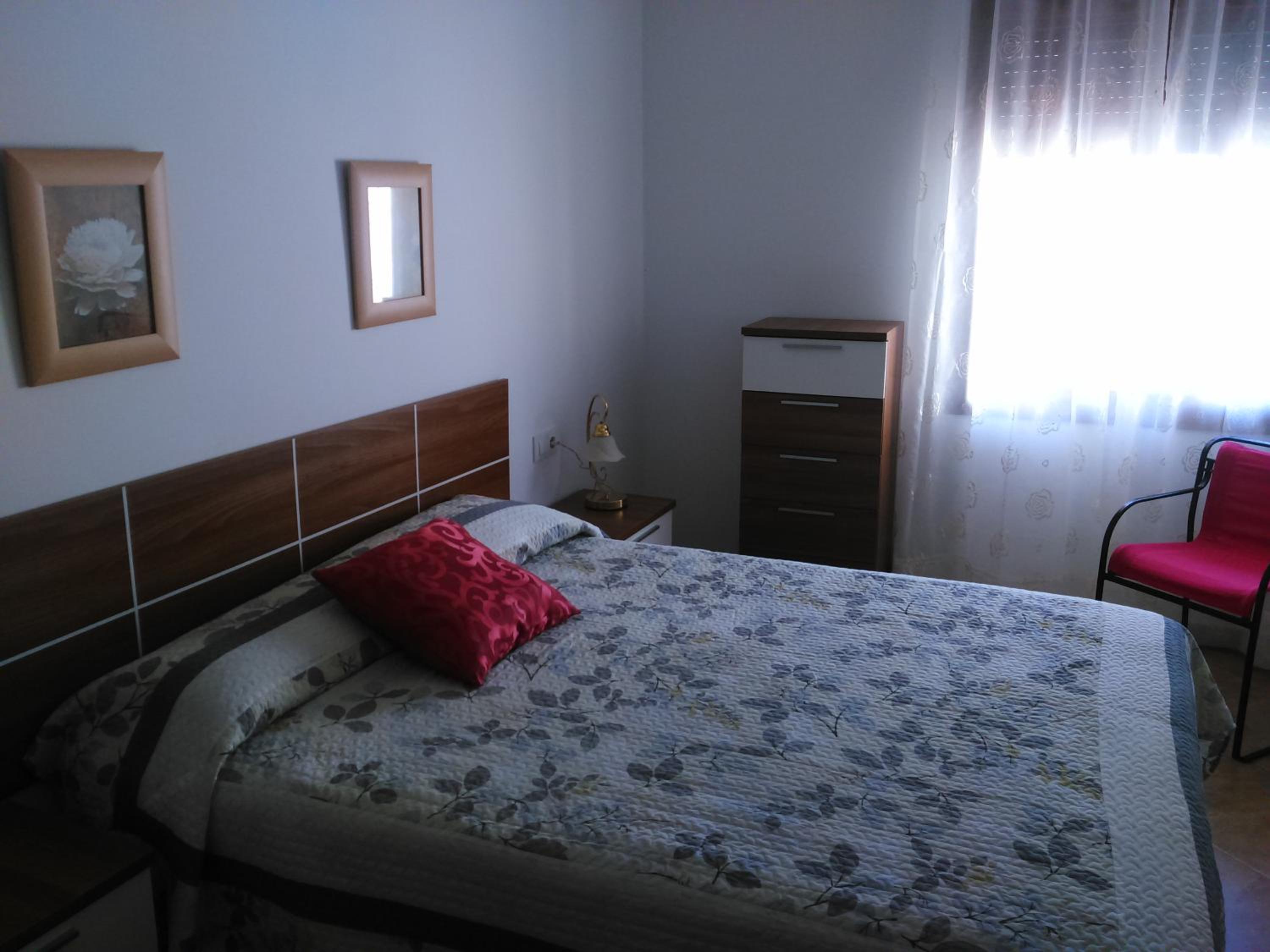 Four-Bedroom House photo 3