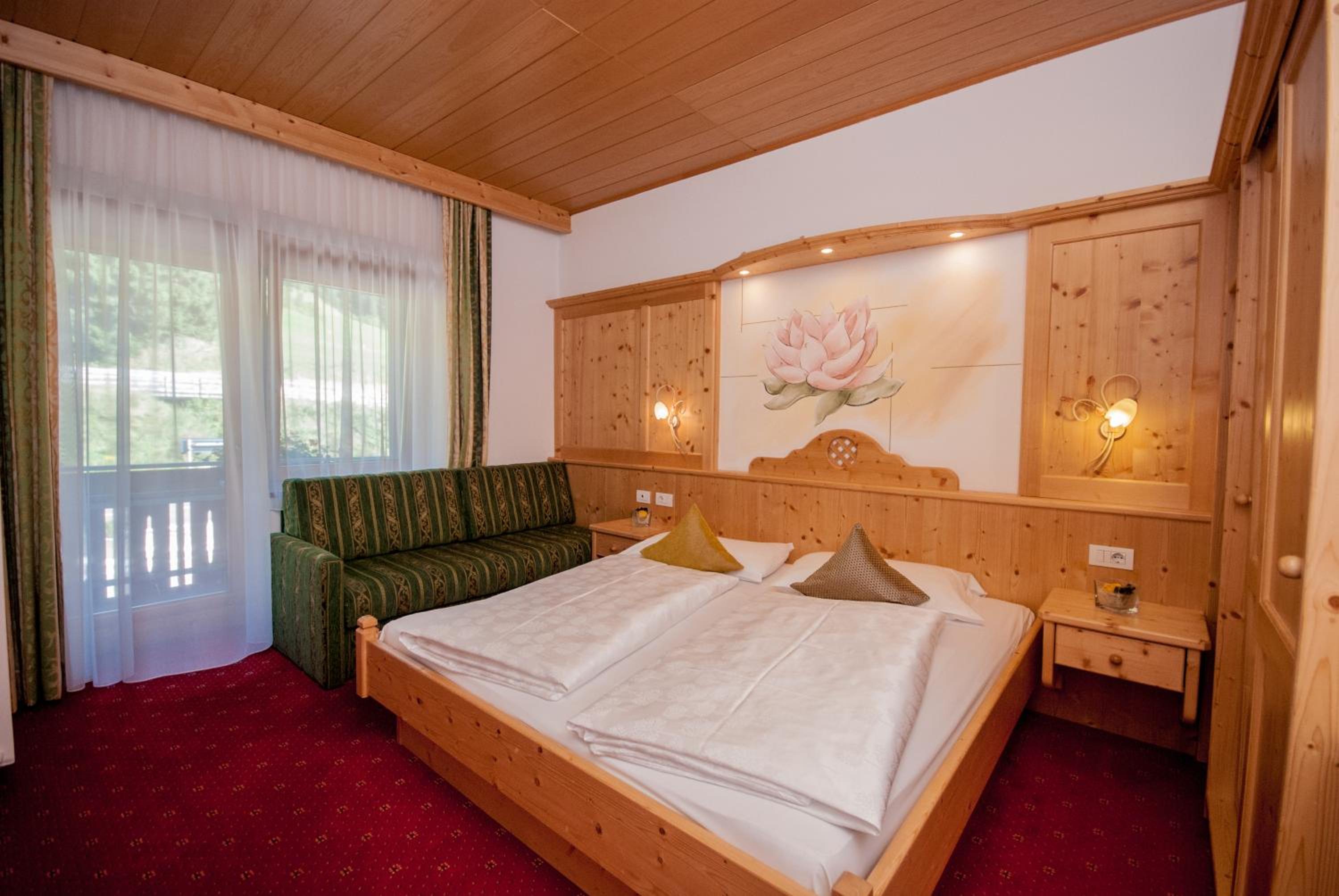 Double or Twin Room - Photo 5