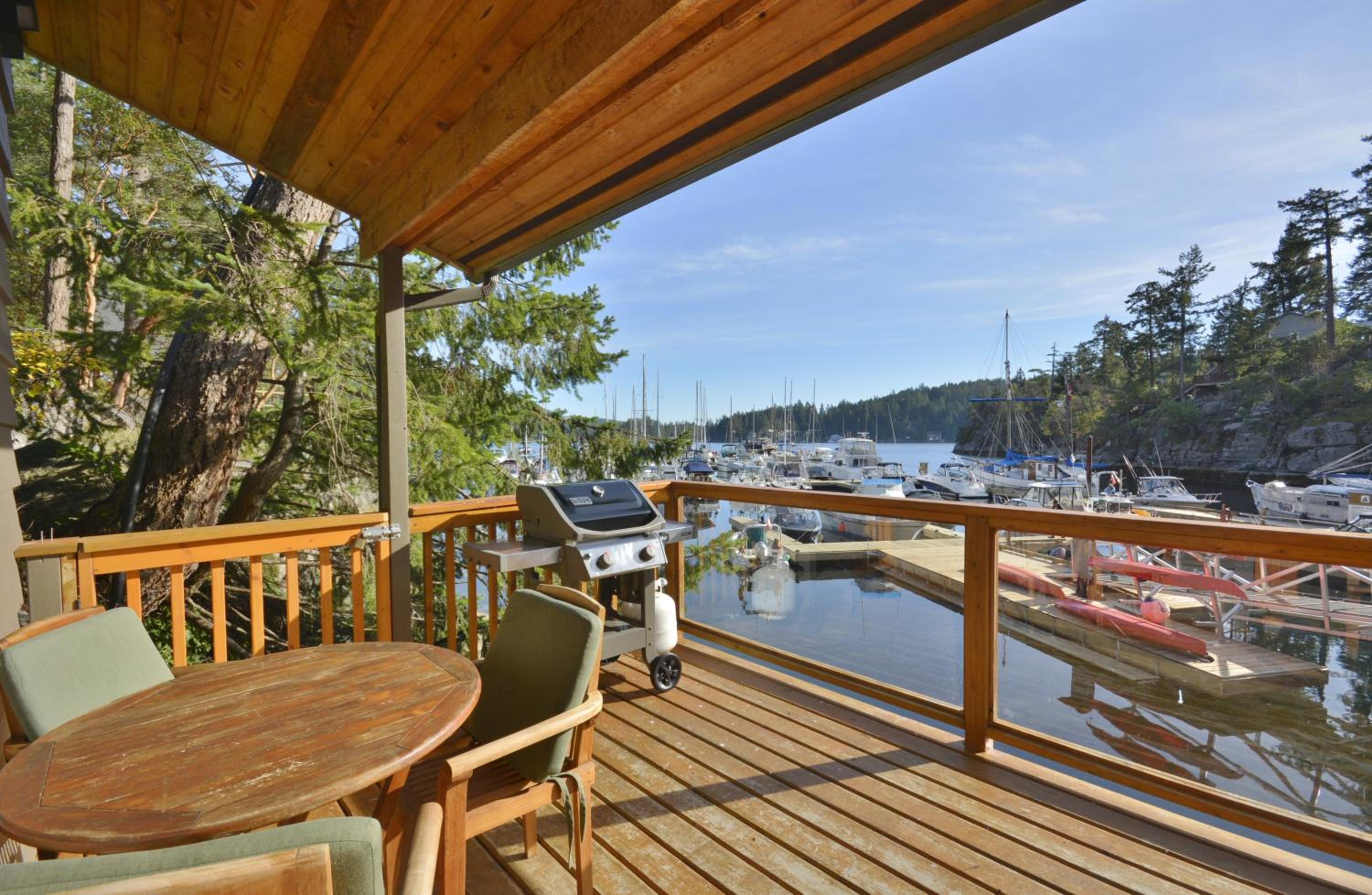 Studio Oceanfront Cottage photo 2