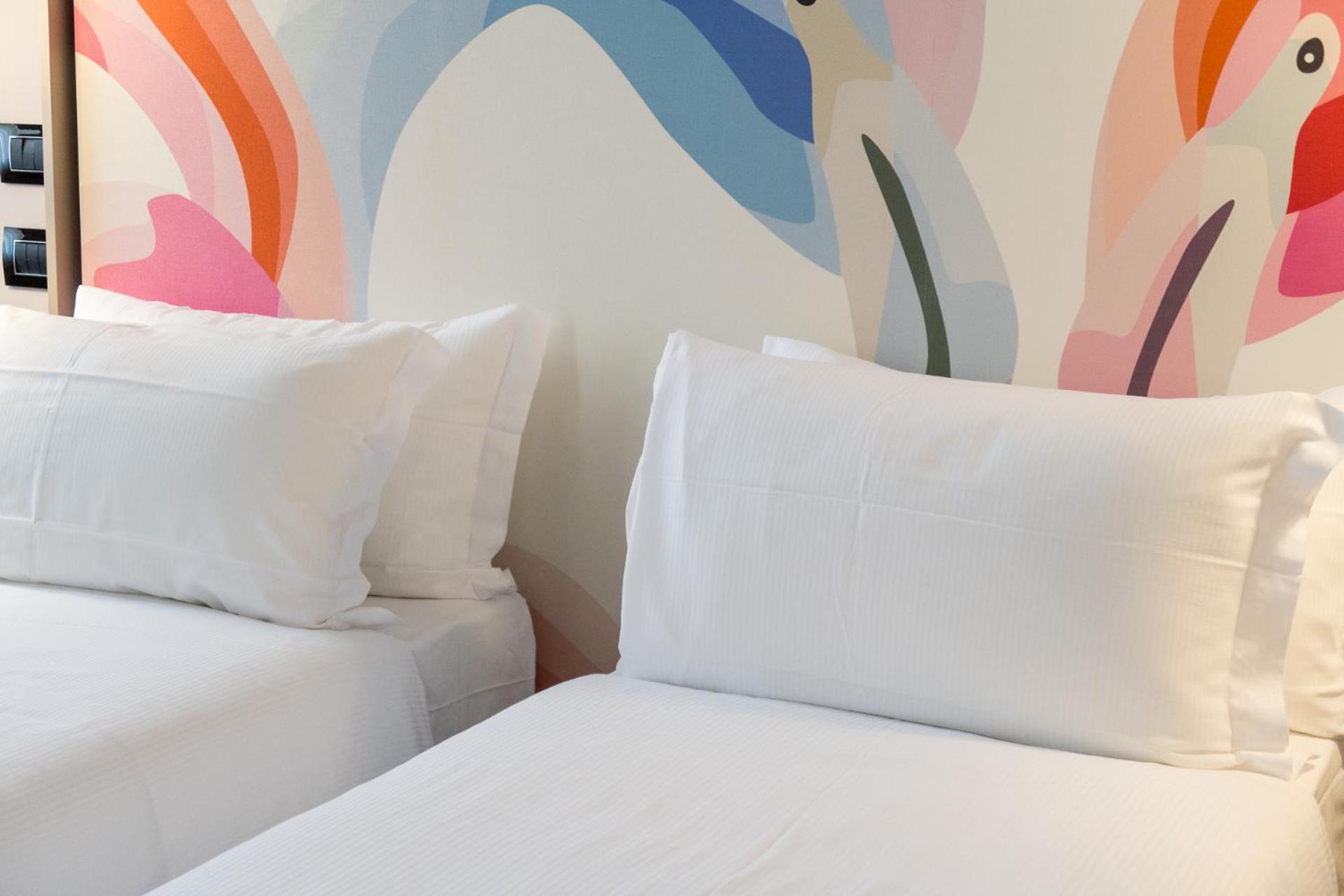 Triple Room thumbnail 6