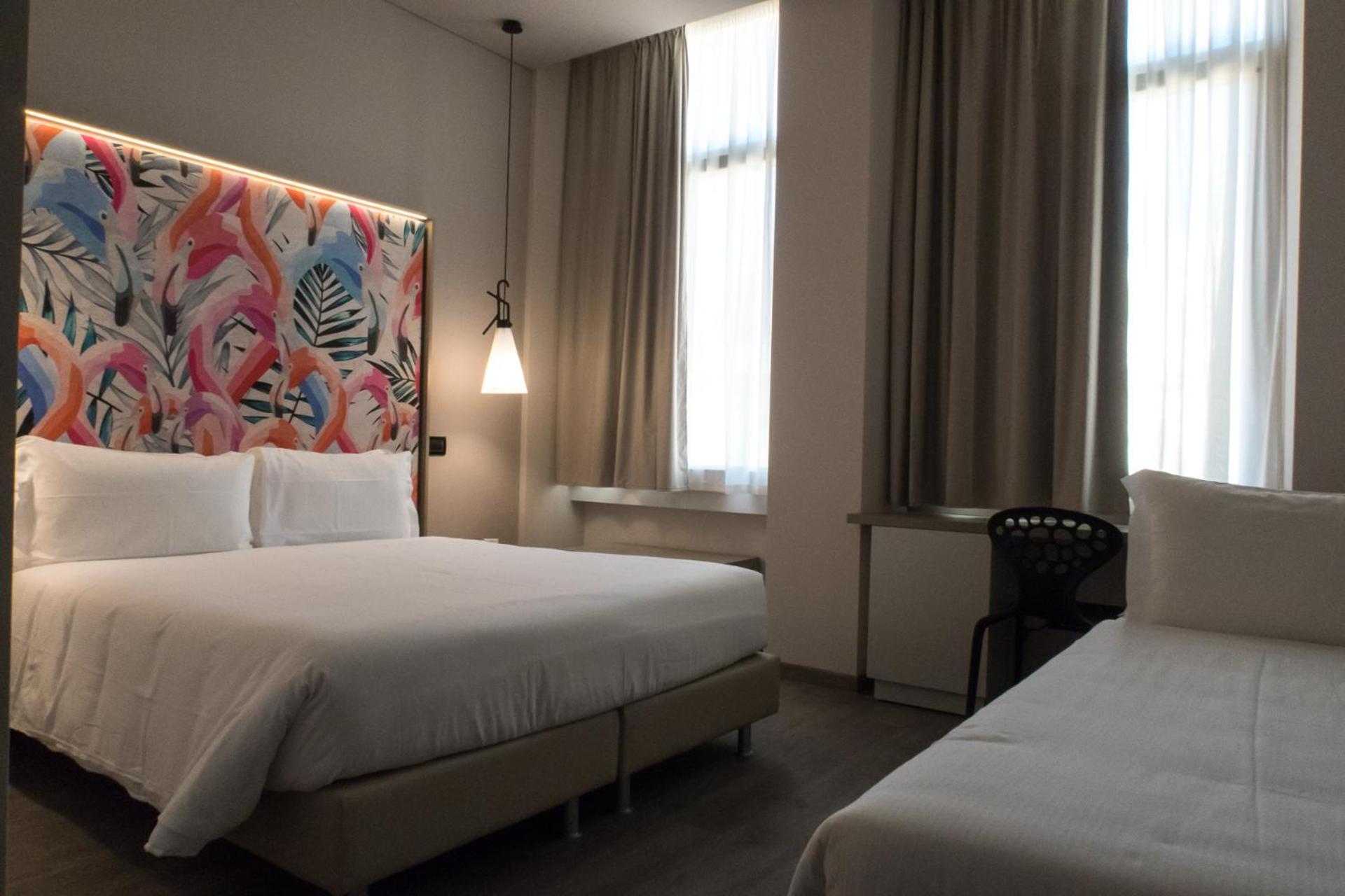 Superior Single Room thumbnail 5