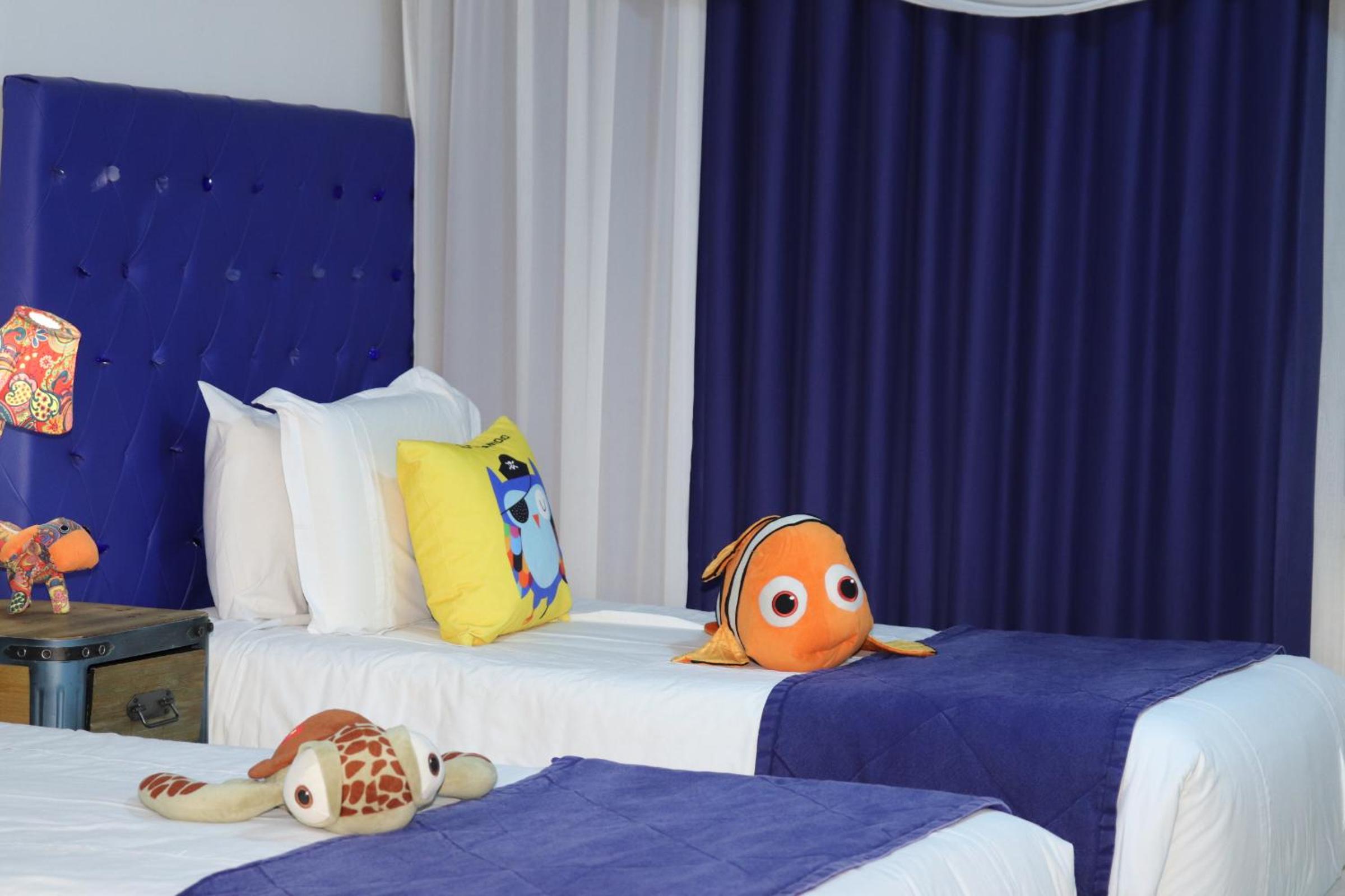 Suite Quadruple Room