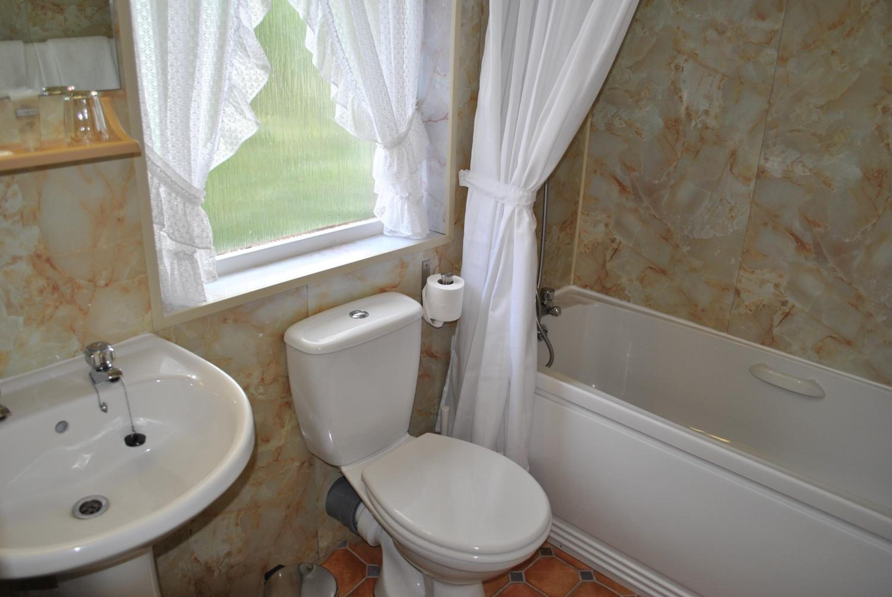 Double Room - Photo 4